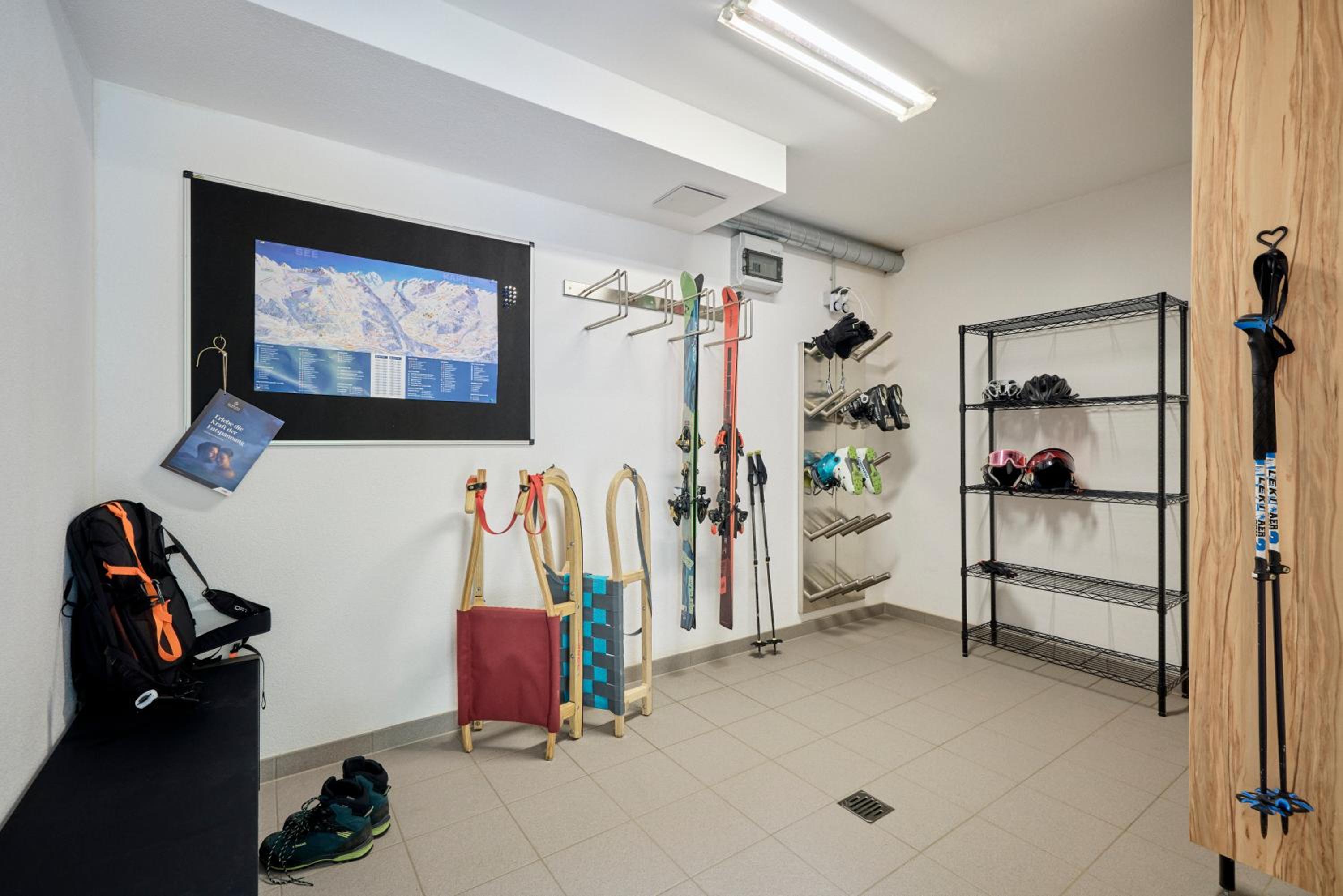 Mountain Living Ski-in & Ski out Silvretta Sommer Card Including