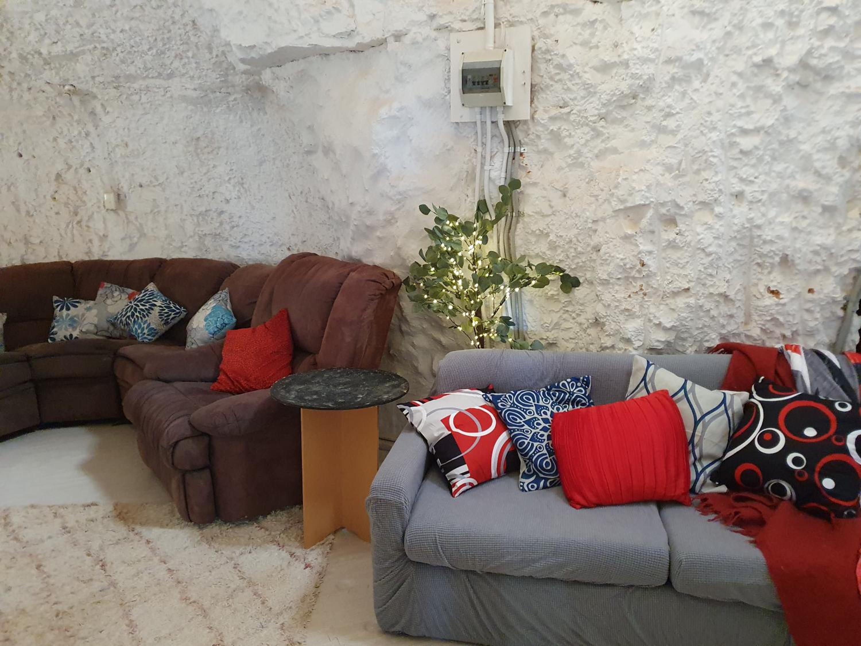 Fossickers Den Dugout Accommodation
