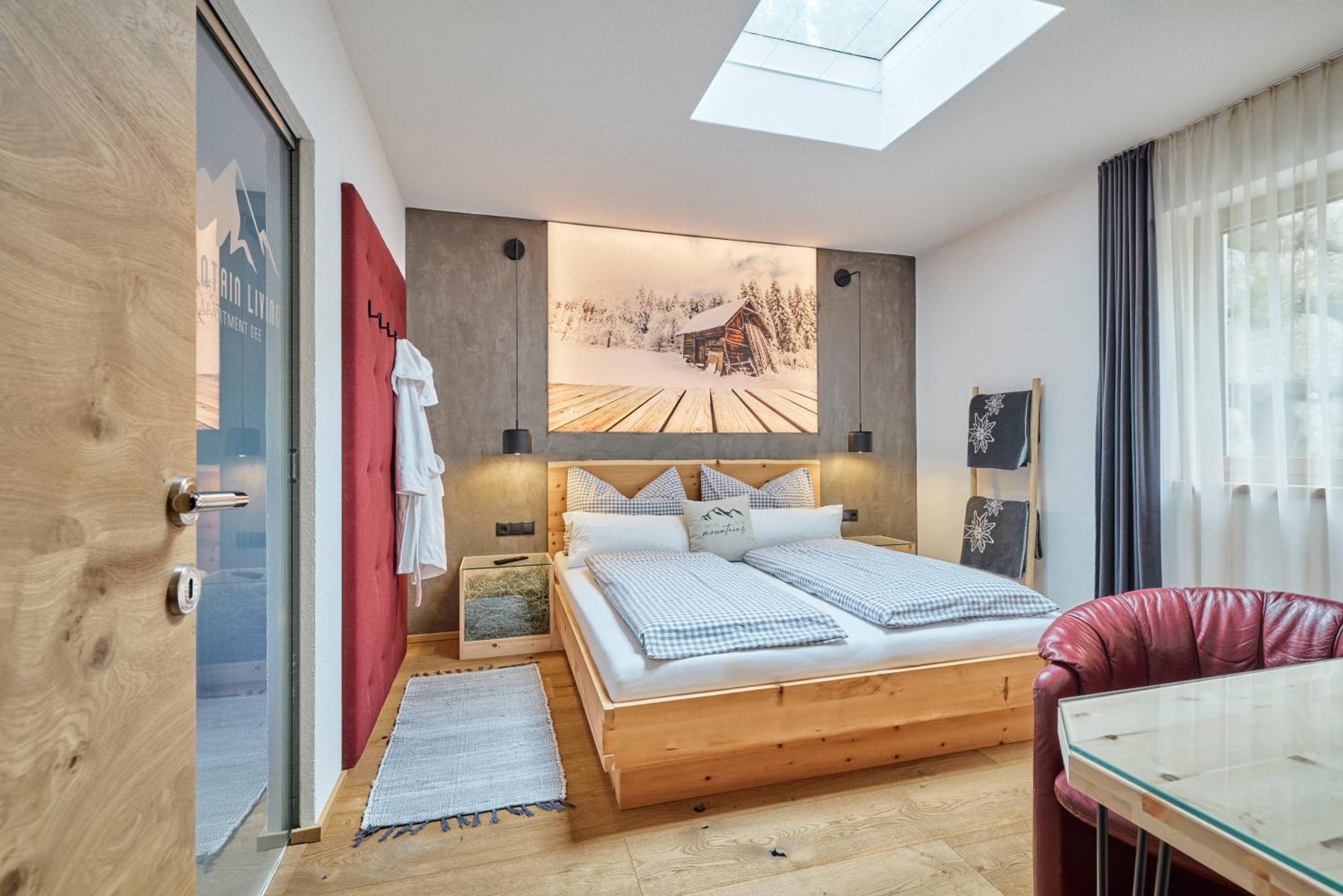 Mountain Living Ski-in & Ski out Silvretta Sommer Card Including