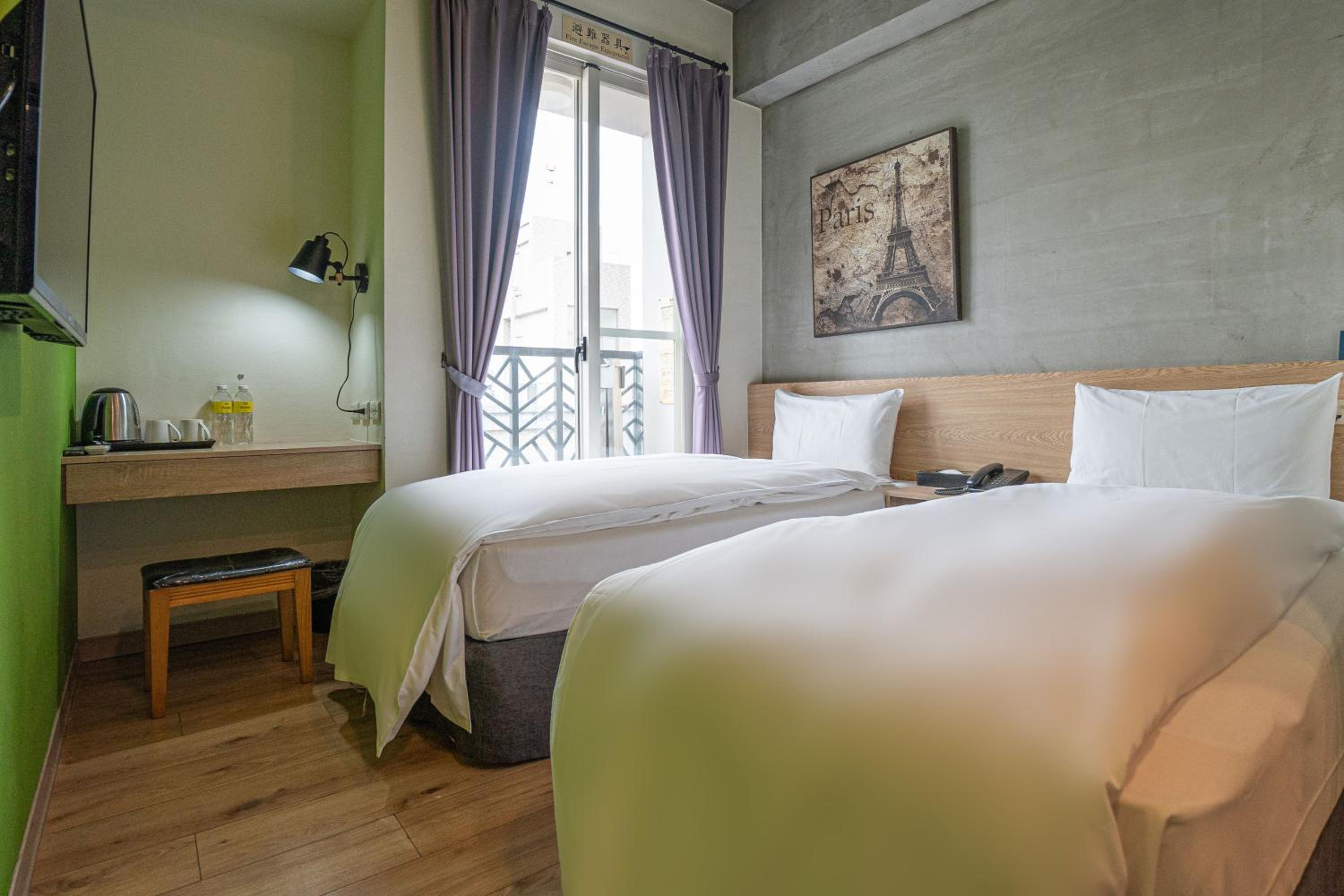CHECK inn Express Taichung Yizhong