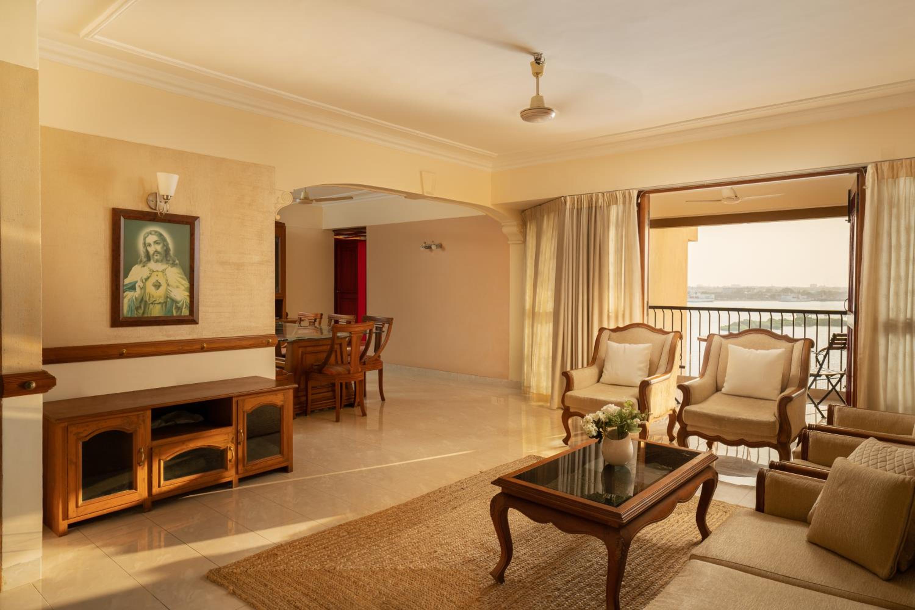 Sea Facing Apartment In Kochi view 2