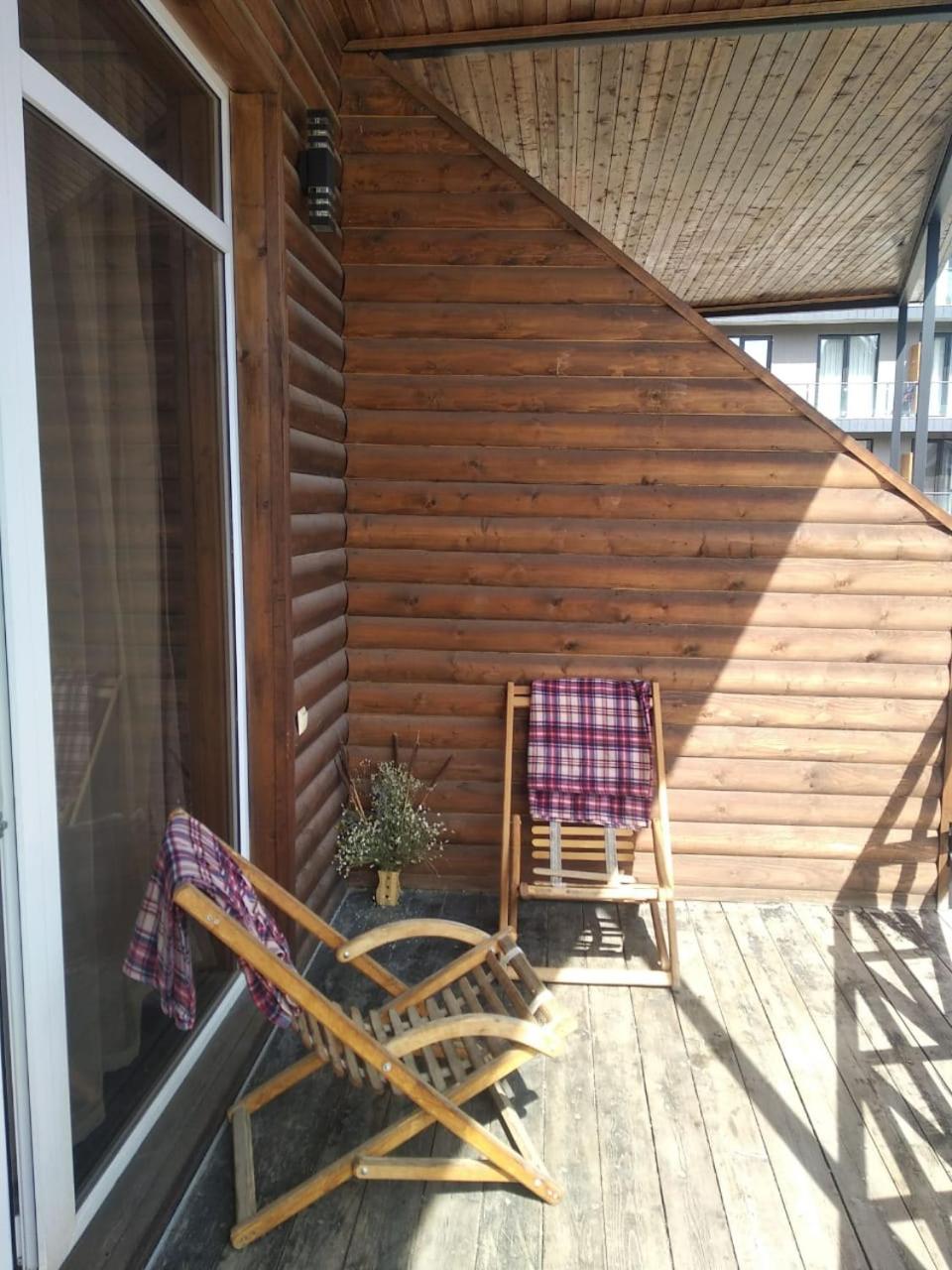 London House Bakuriani