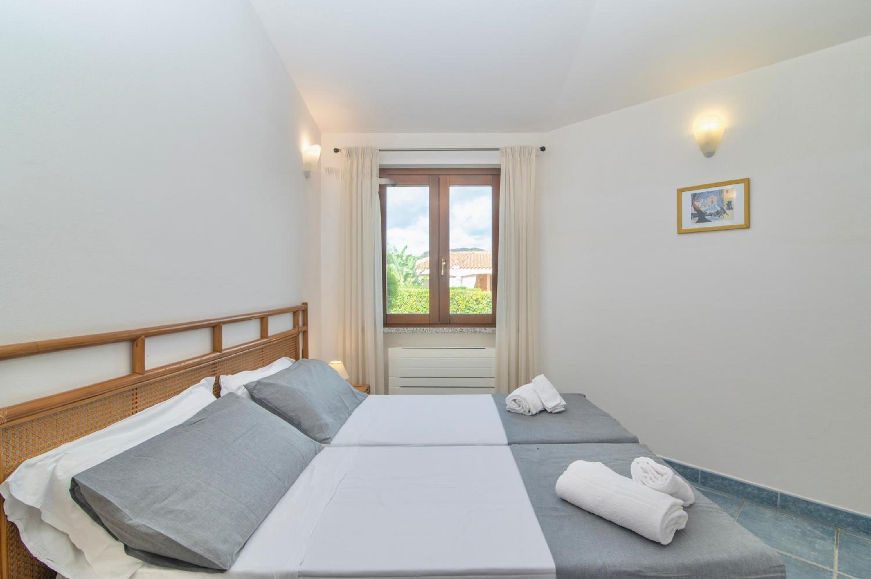 Villas with air conditioning and private outdoor area just 400 meters from the beach view 5