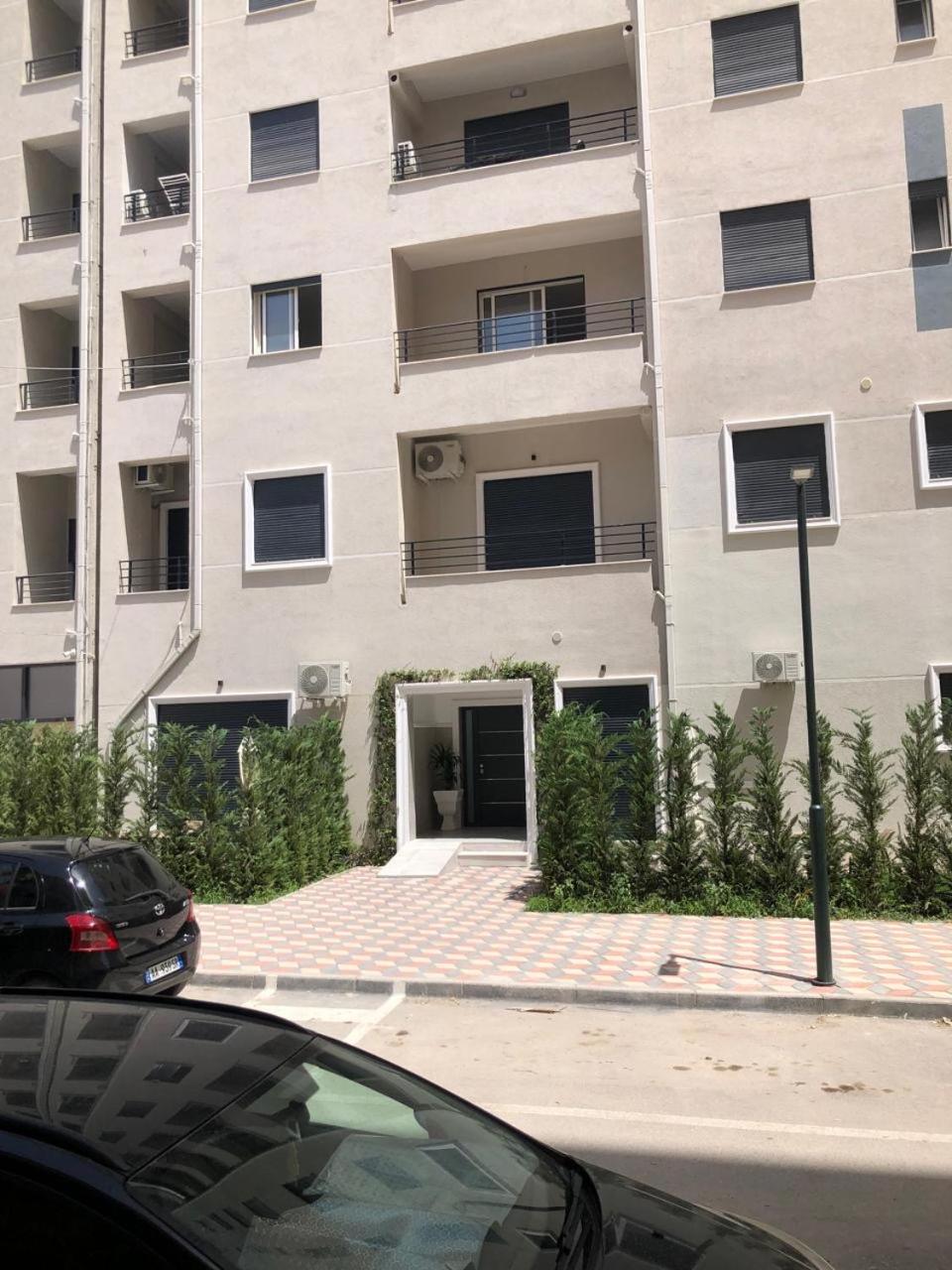 Topi Apartments