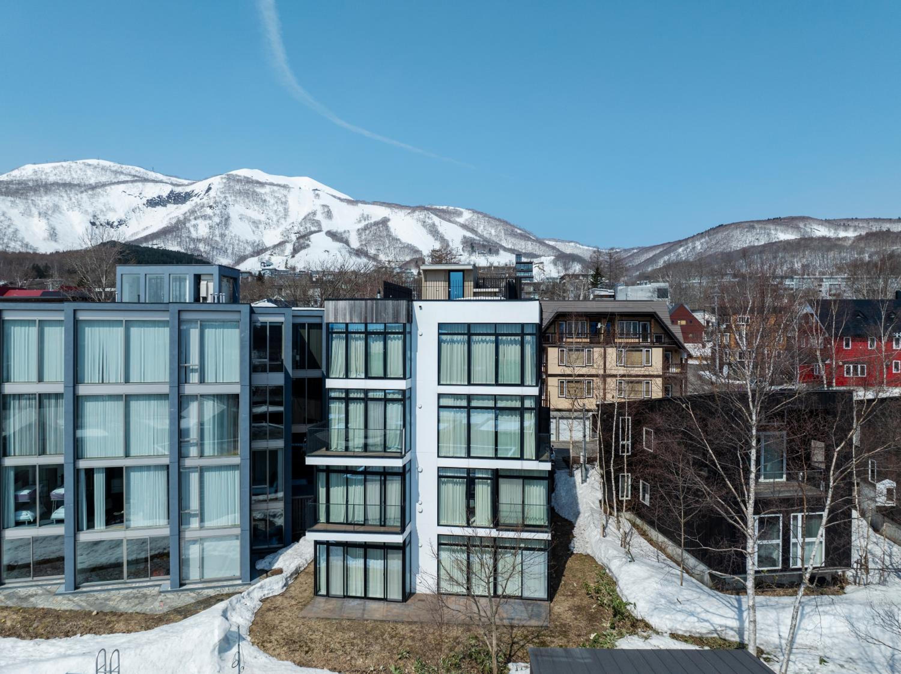 Loft Niseko - Image 2
