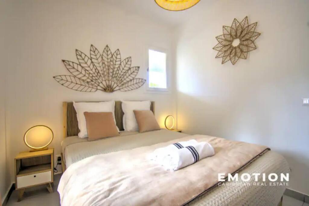 Xquisite 4-Bedrooms Villa in Orient Bay view 4