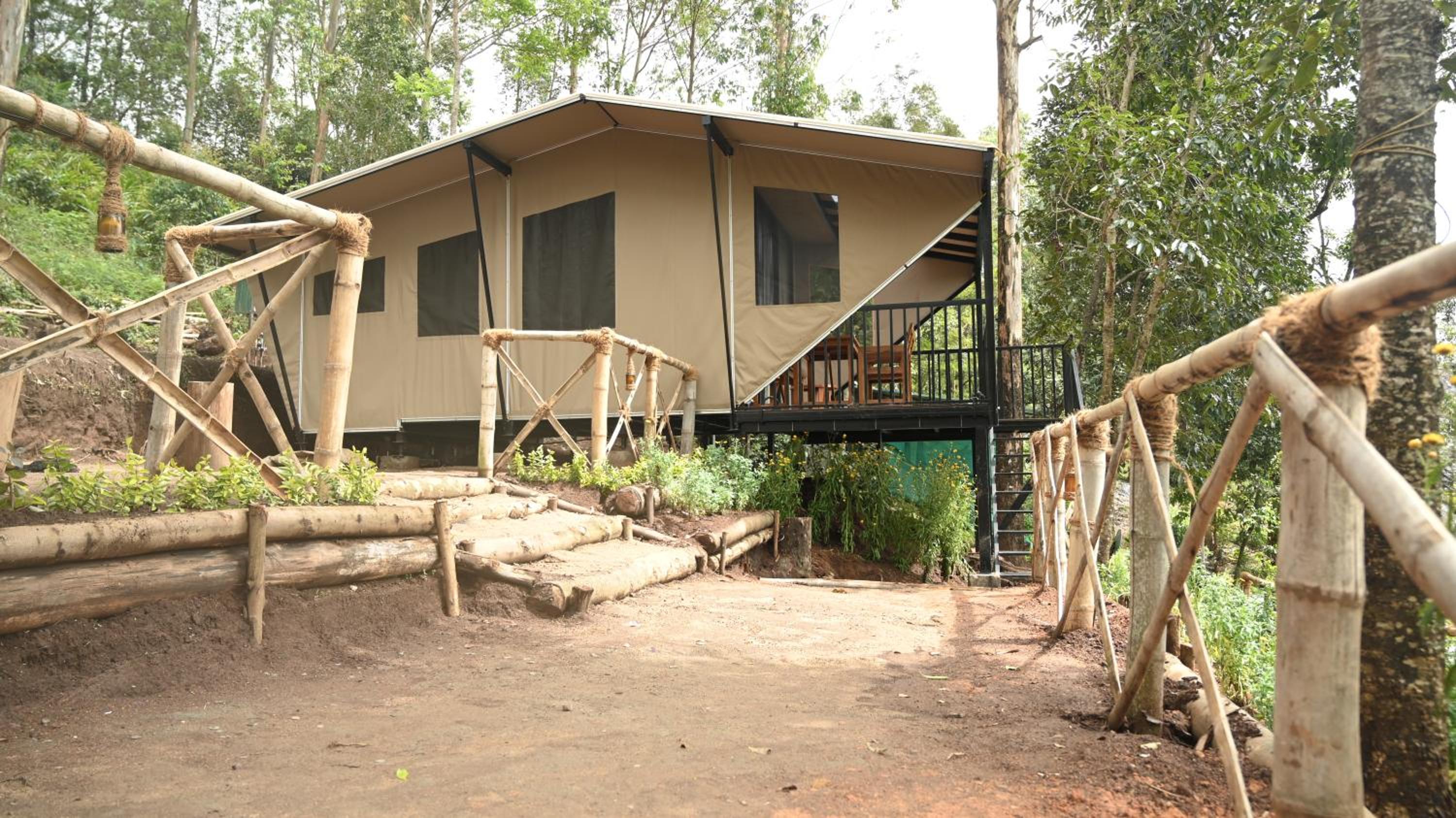 Campper Glamping Munnar view 3