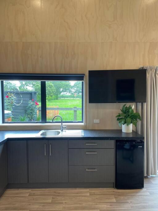 LyeInn - Newstead Country Retreat view 5