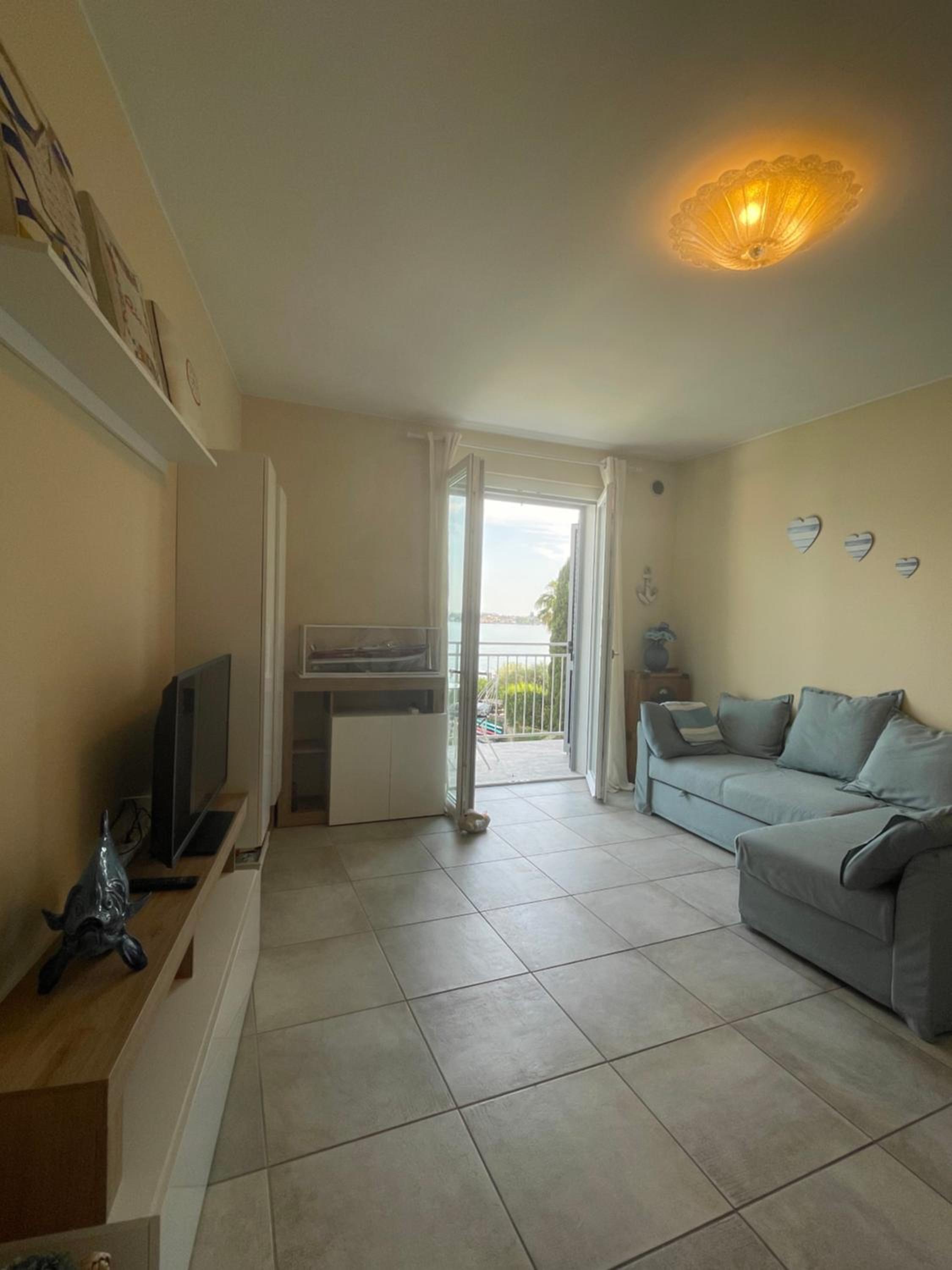 Riva al Lago en Predore — hotel room