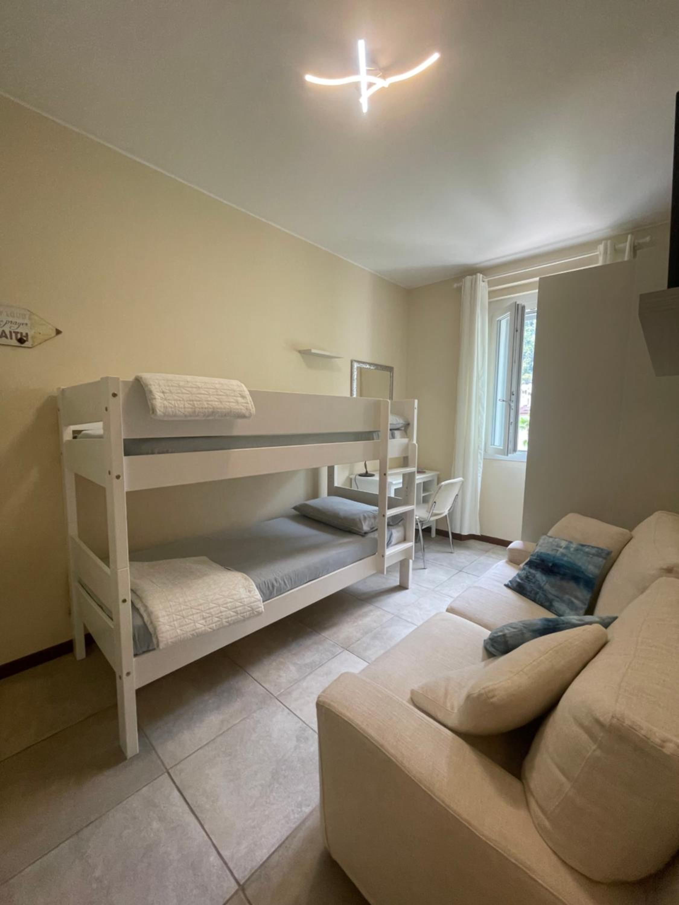 Riva al Lago en Predore — hotel room