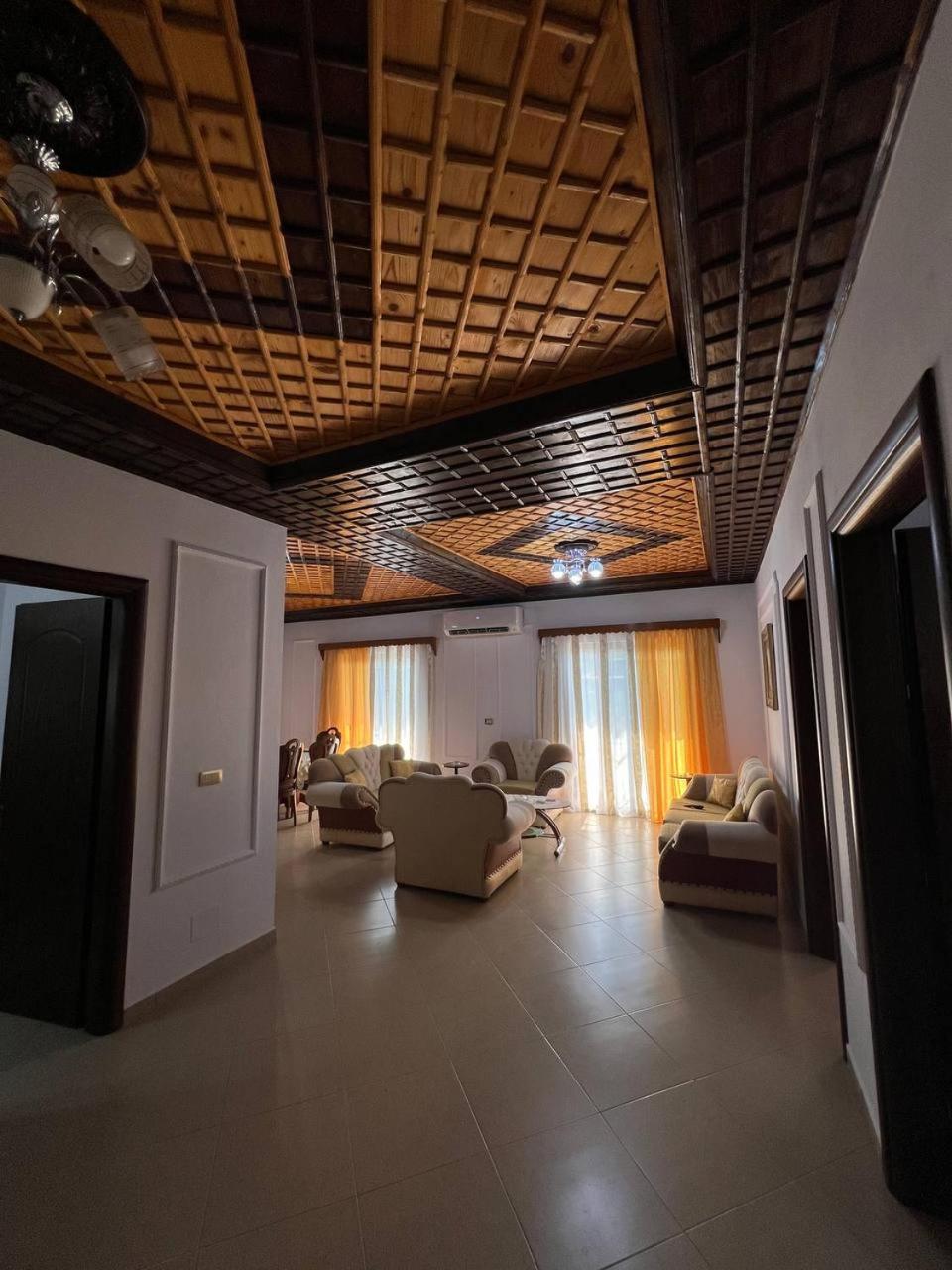 Armando's wooden roof