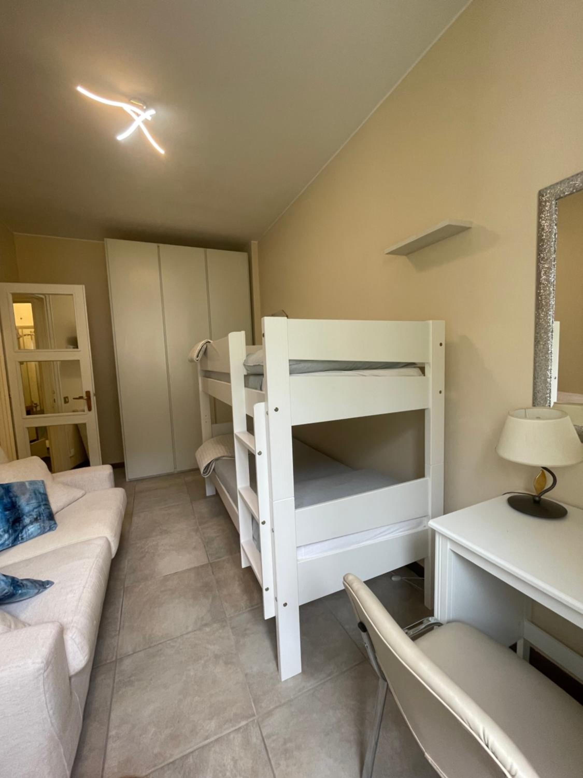 Riva al Lago en Predore — hotel room