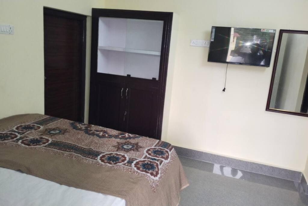 Sunshine Rooms & Apartments view 3