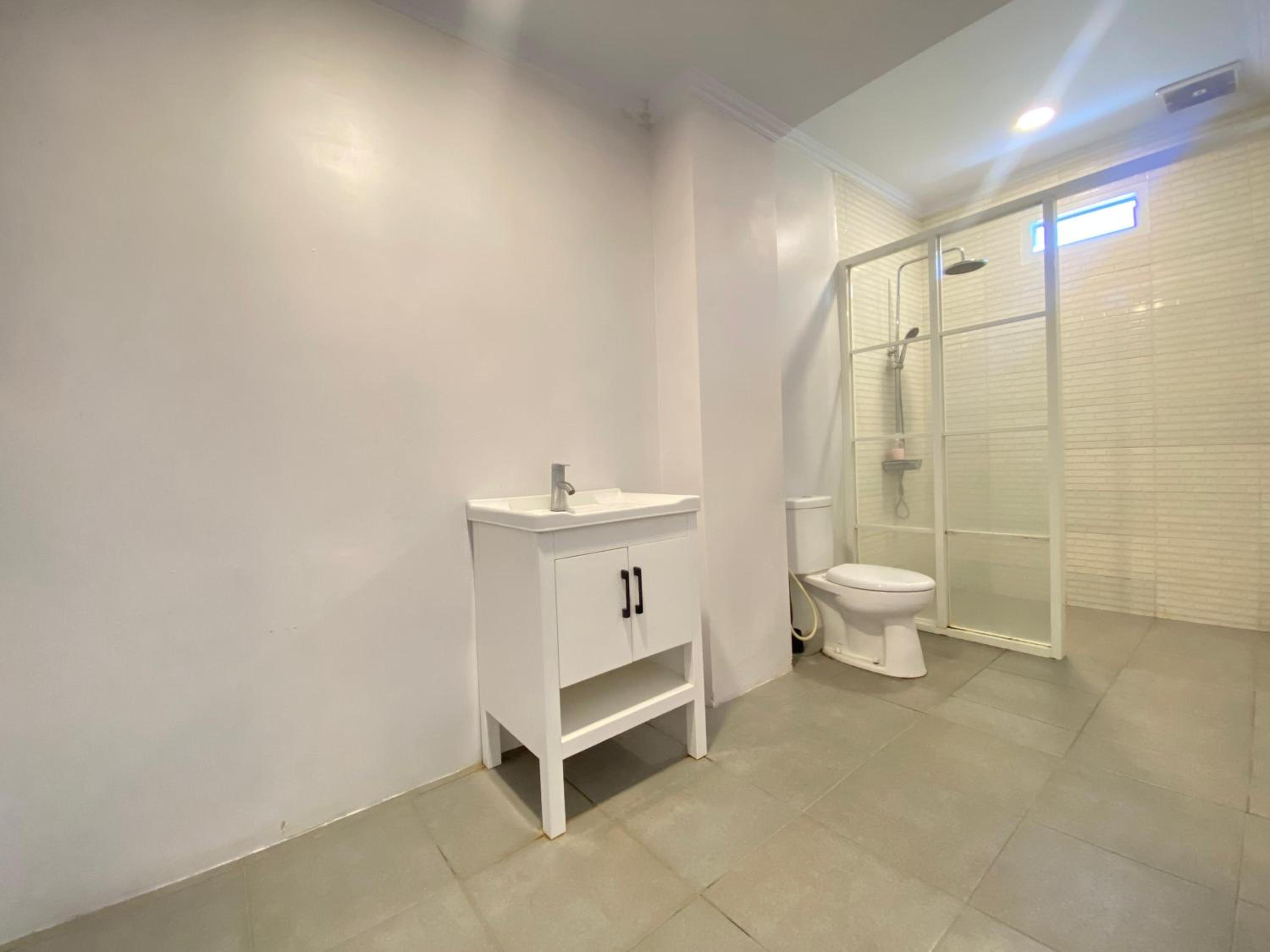 A beautiful and Spacious Rumah Manado 2 Bedrooms with Bathrooms Villa Marion Tomohon