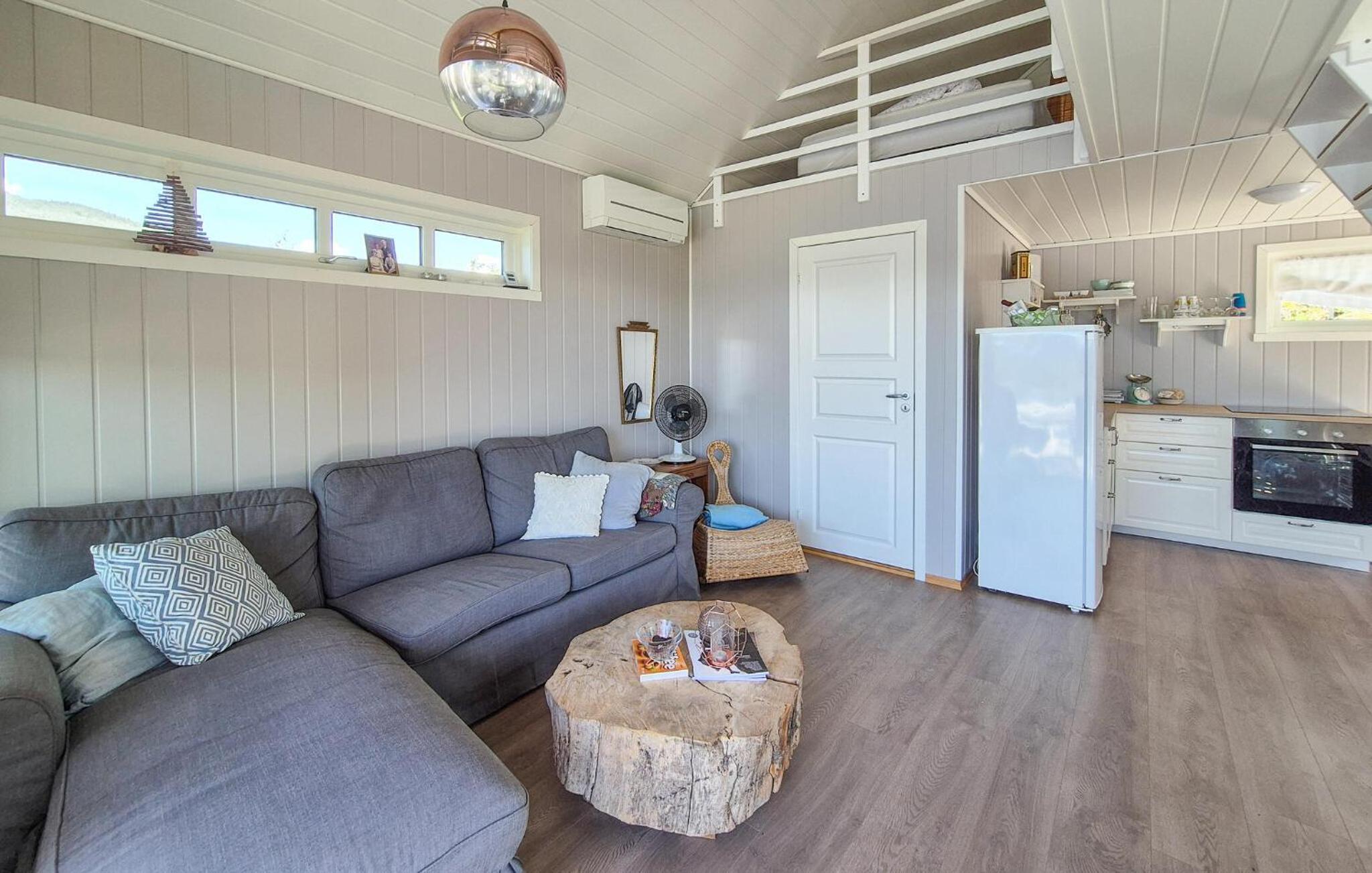 1 Bedroom Beautiful Home In Jelsa view 3