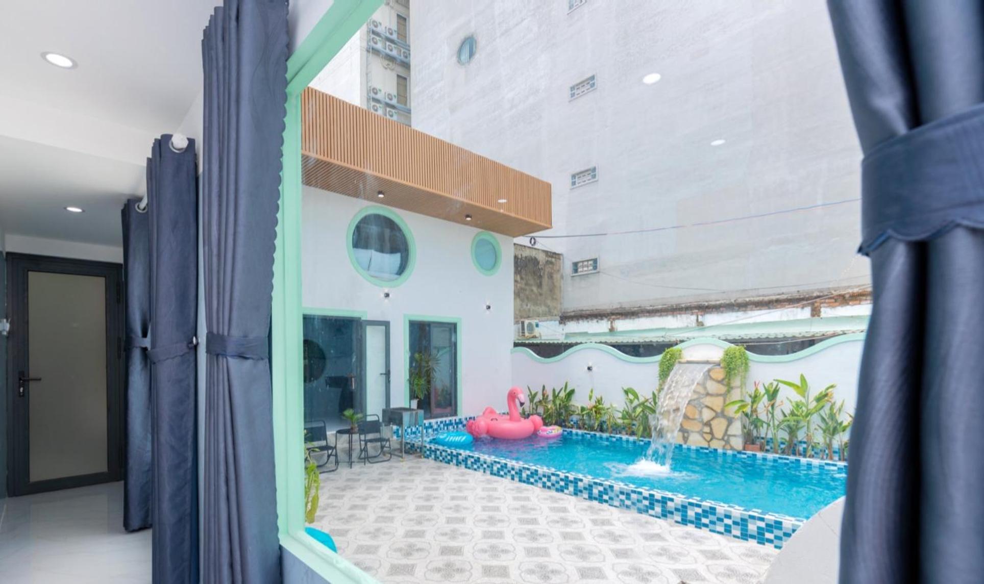 Villa Phó Đức Chính - Giáp biển - Bãi Sau