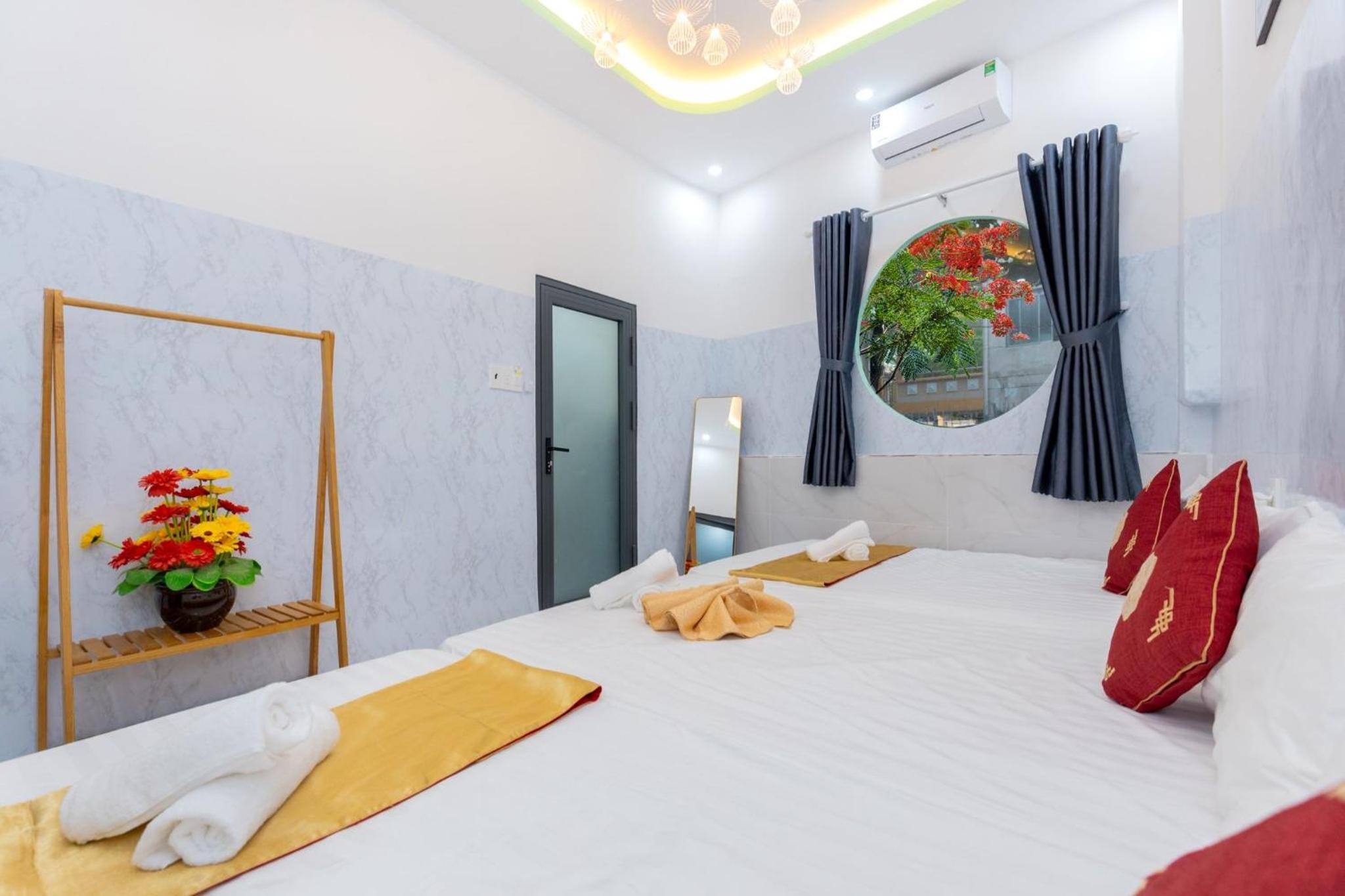 Villa Phó Đức Chính - Giáp biển - Bãi Sau