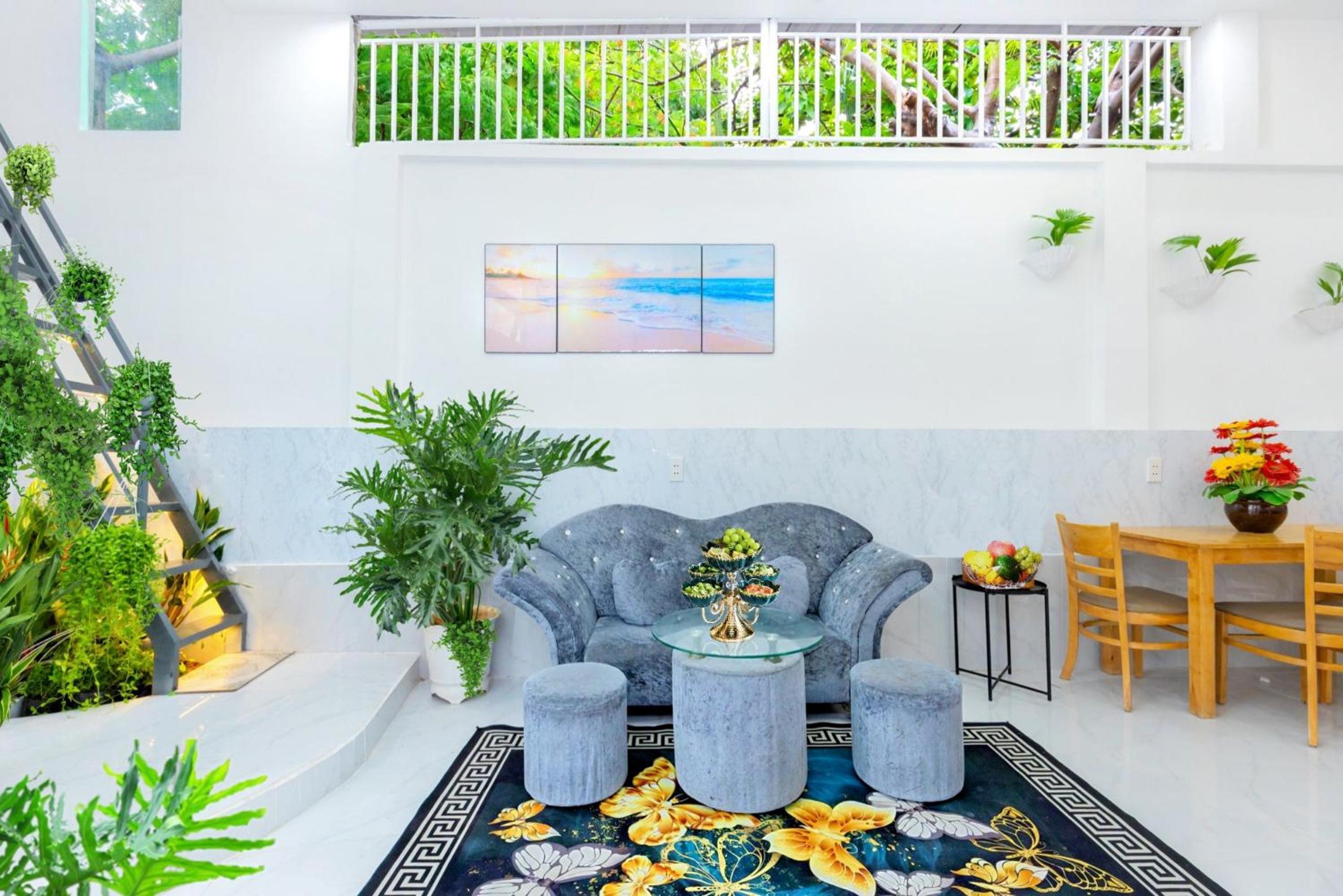 Villa Phó Đức Chính - Giáp biển - Bãi Sau