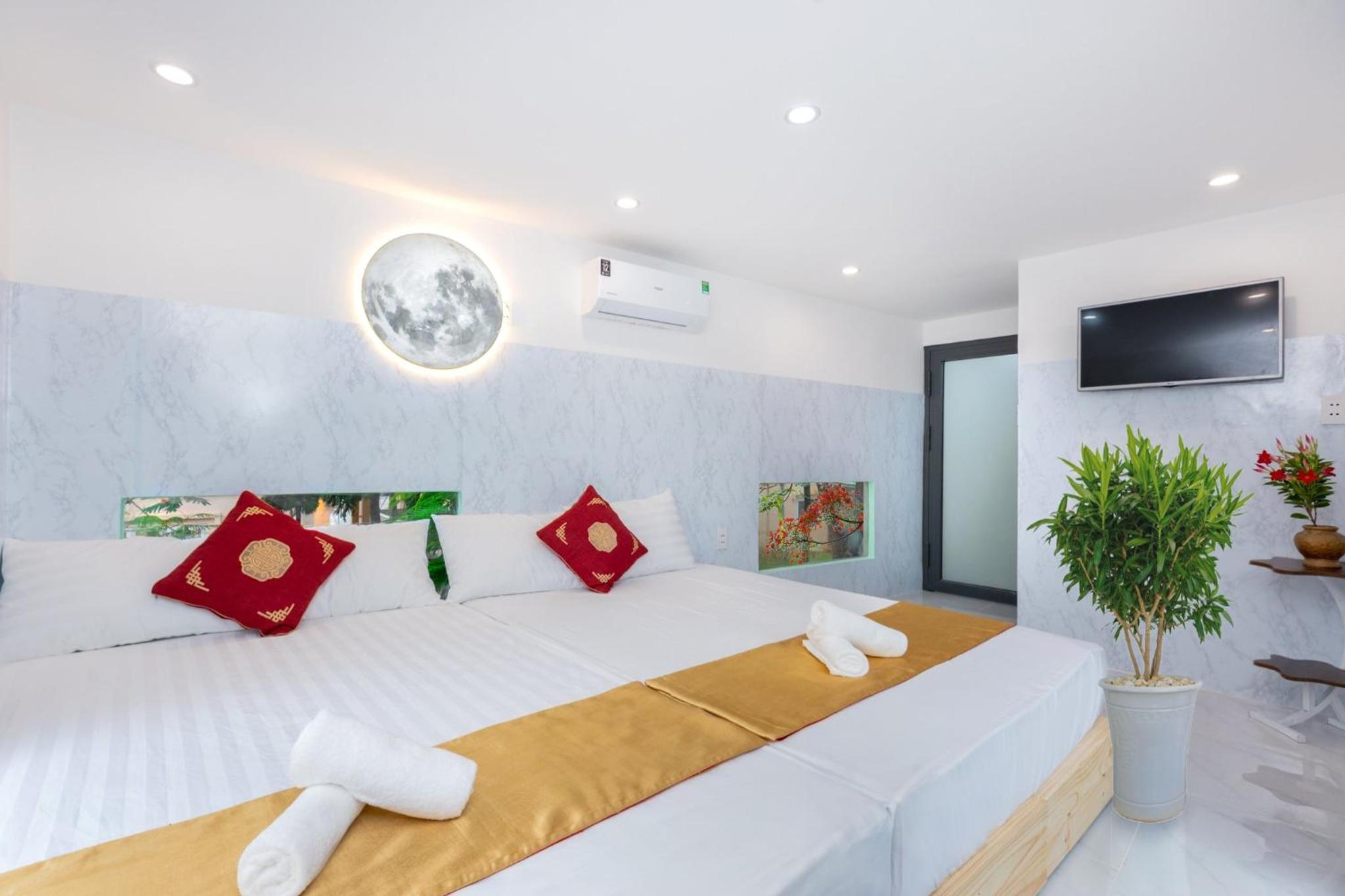 Villa Phó Đức Chính - Giáp biển - Bãi Sau