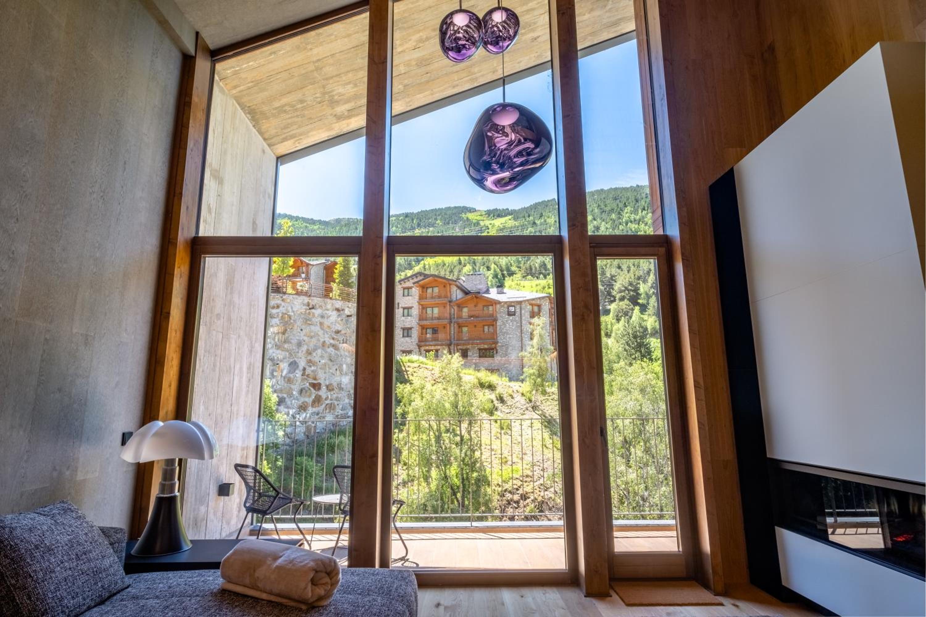 Isard Penthouse & Spa