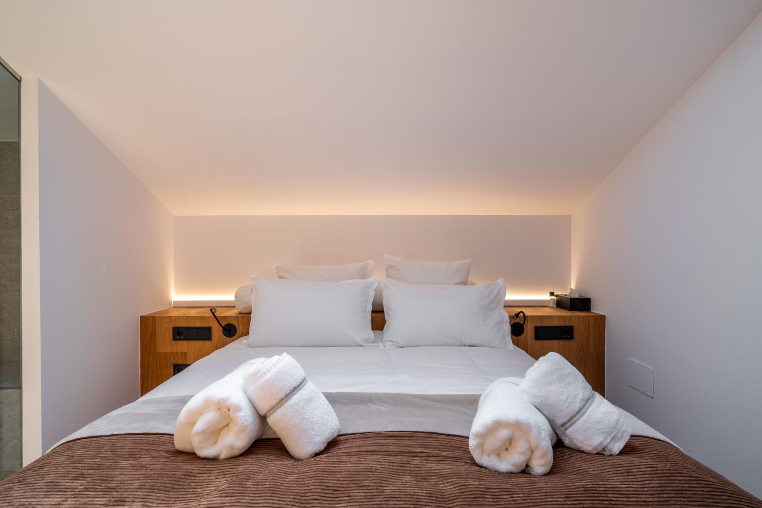 Isard Penthouse & Spa