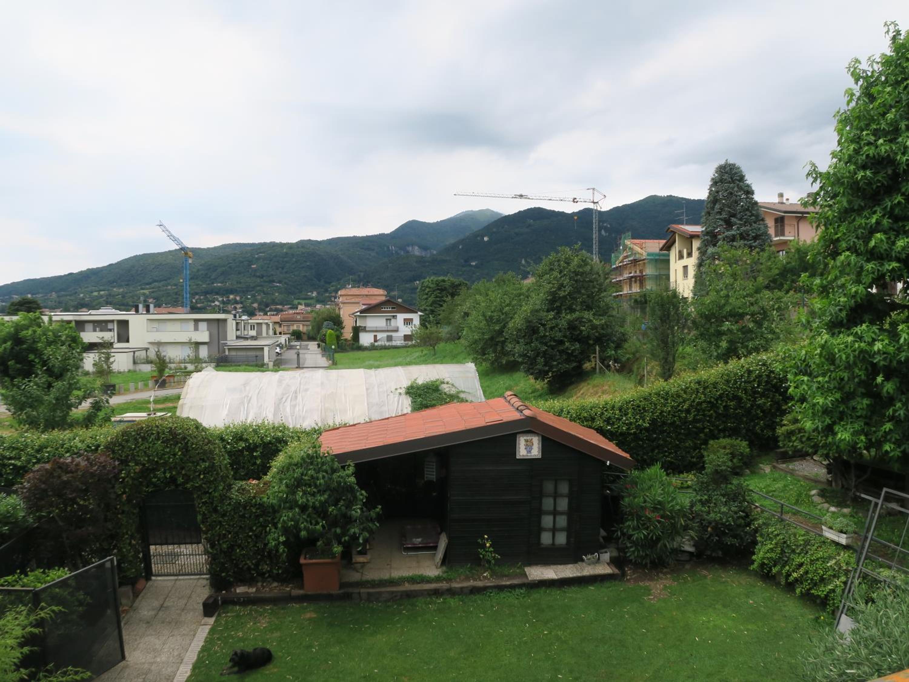 A Nest 4 Family view 4