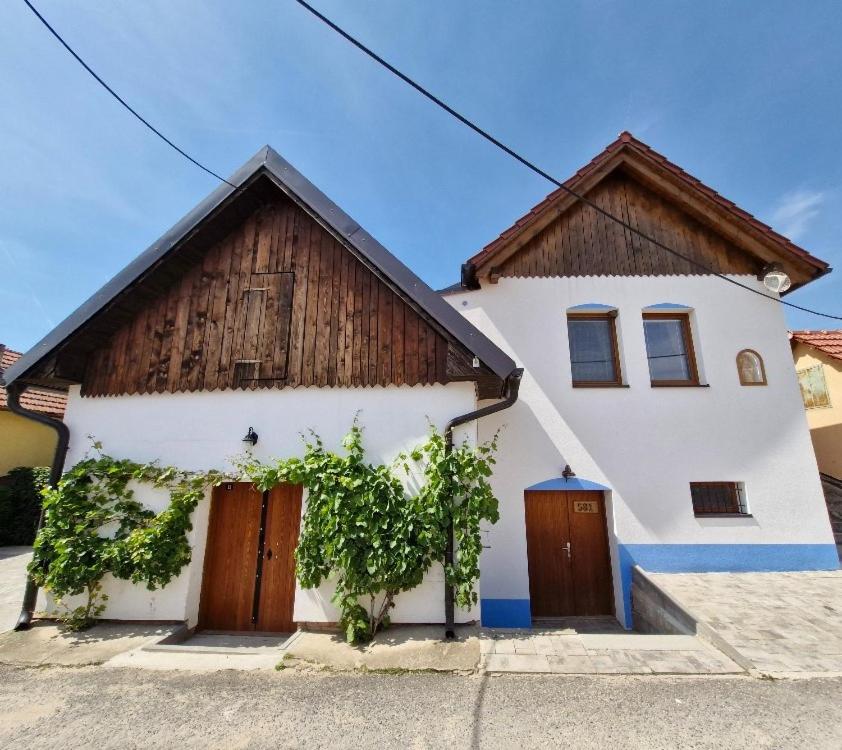 Apartmány pod pergolou