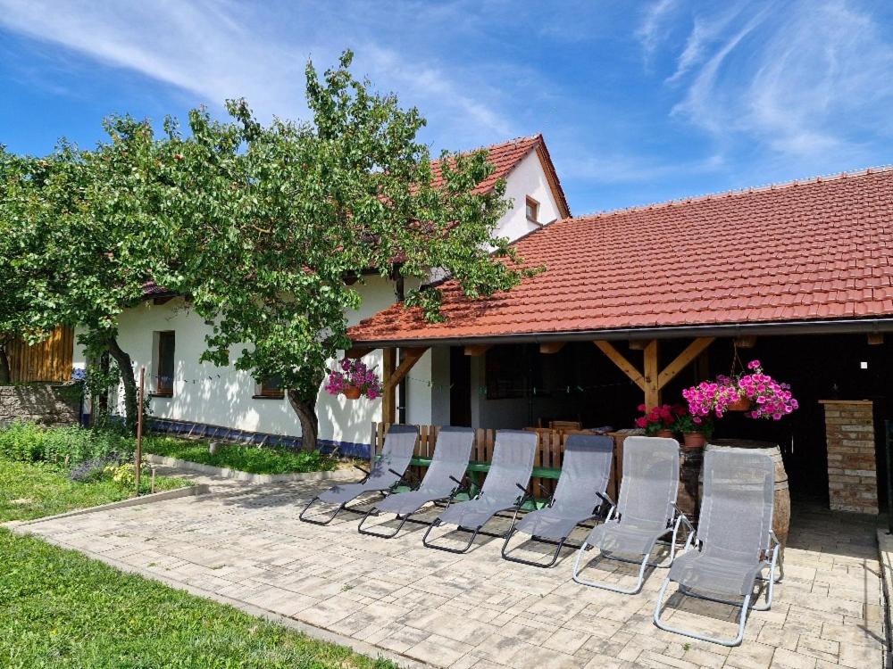 Apartmány pod pergolou
