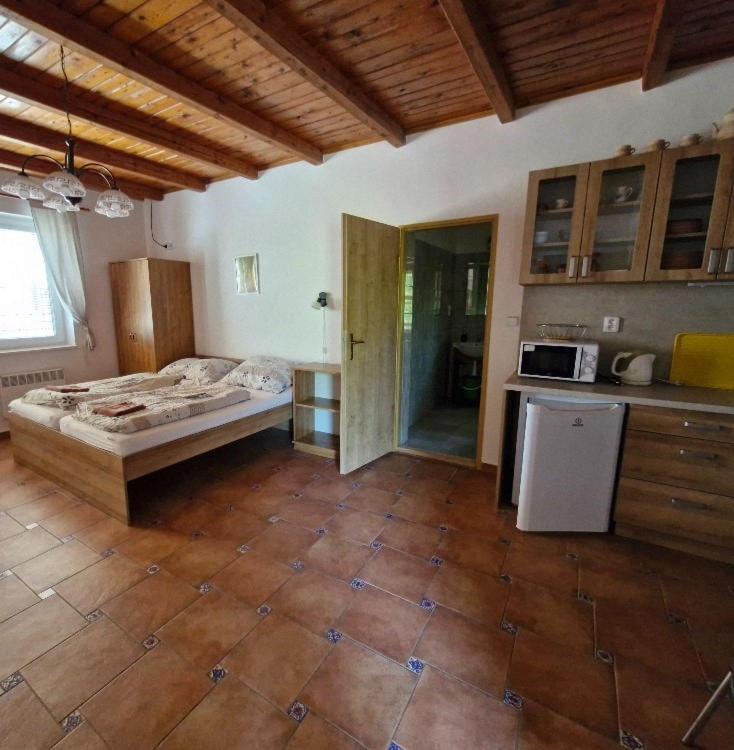 Apartmány pod pergolou