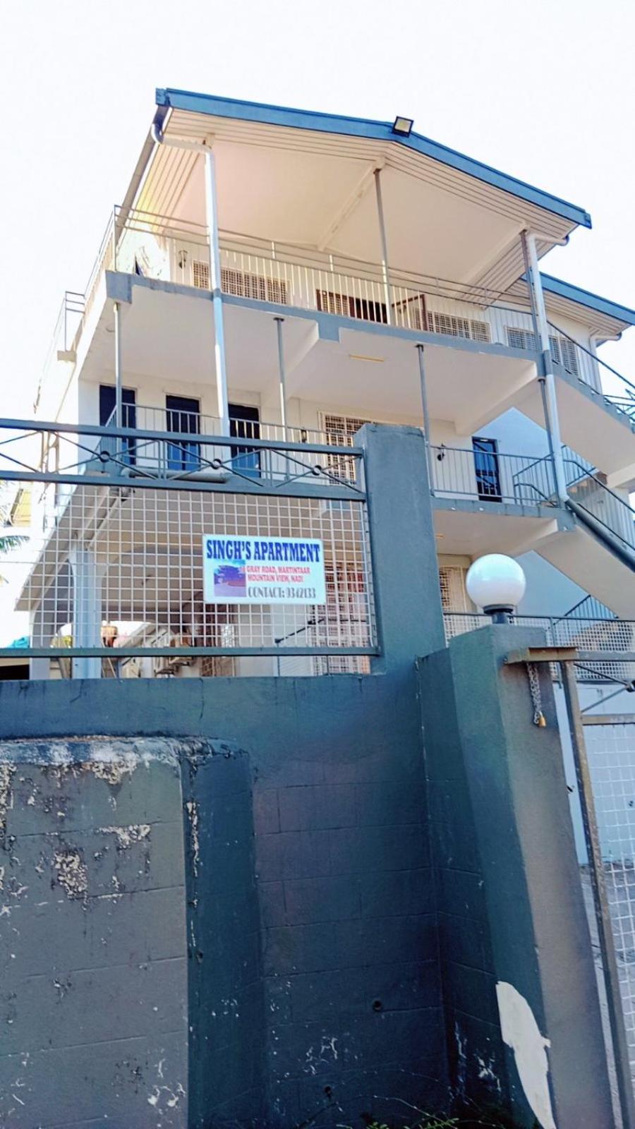 Singhs Apartment, Gray road lot 19 Matintaar Nadi, Mountain view - view 4