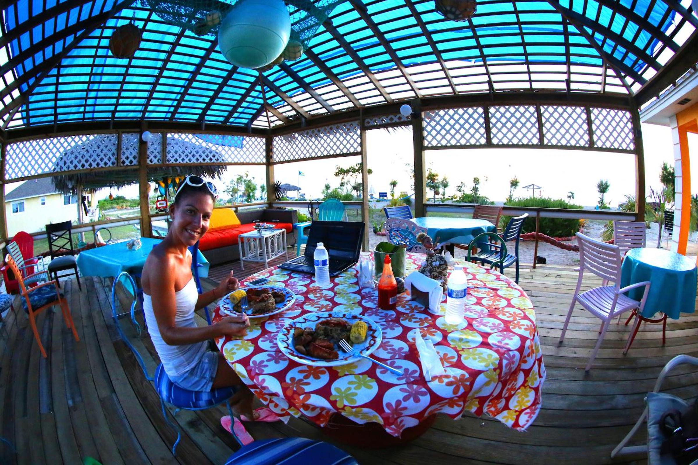 Rollezz Villas Beach Resort
