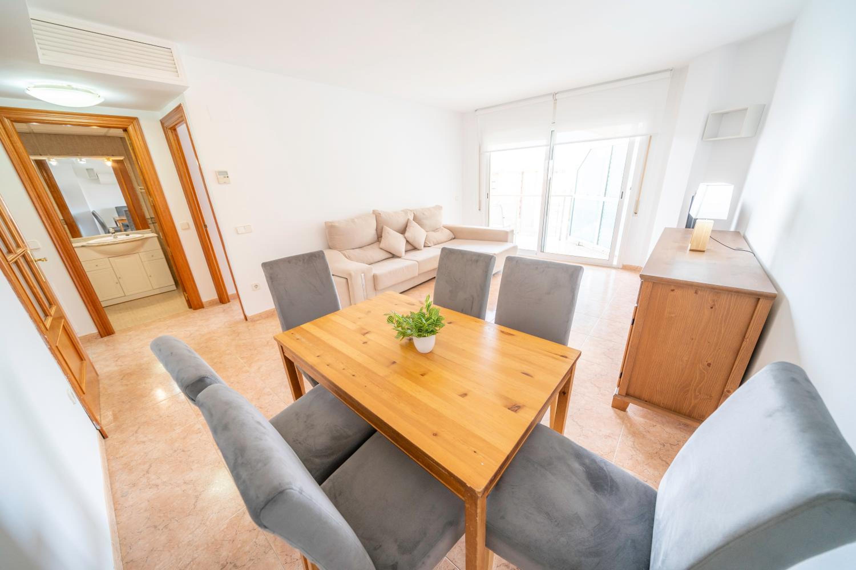 HomeHolidaysRentals Santa Susanna VIII