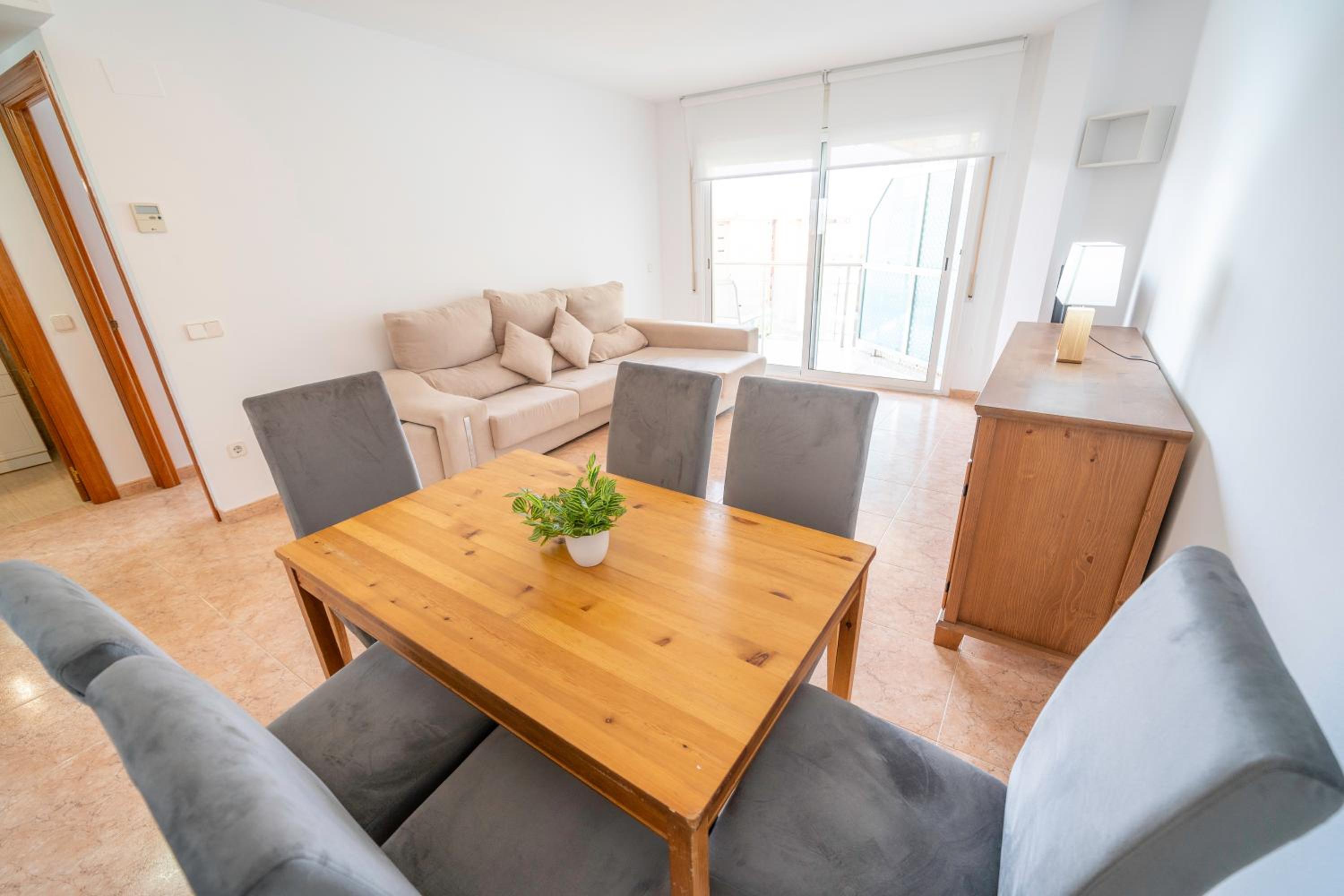 HomeHolidaysRentals Santa Susanna VIII