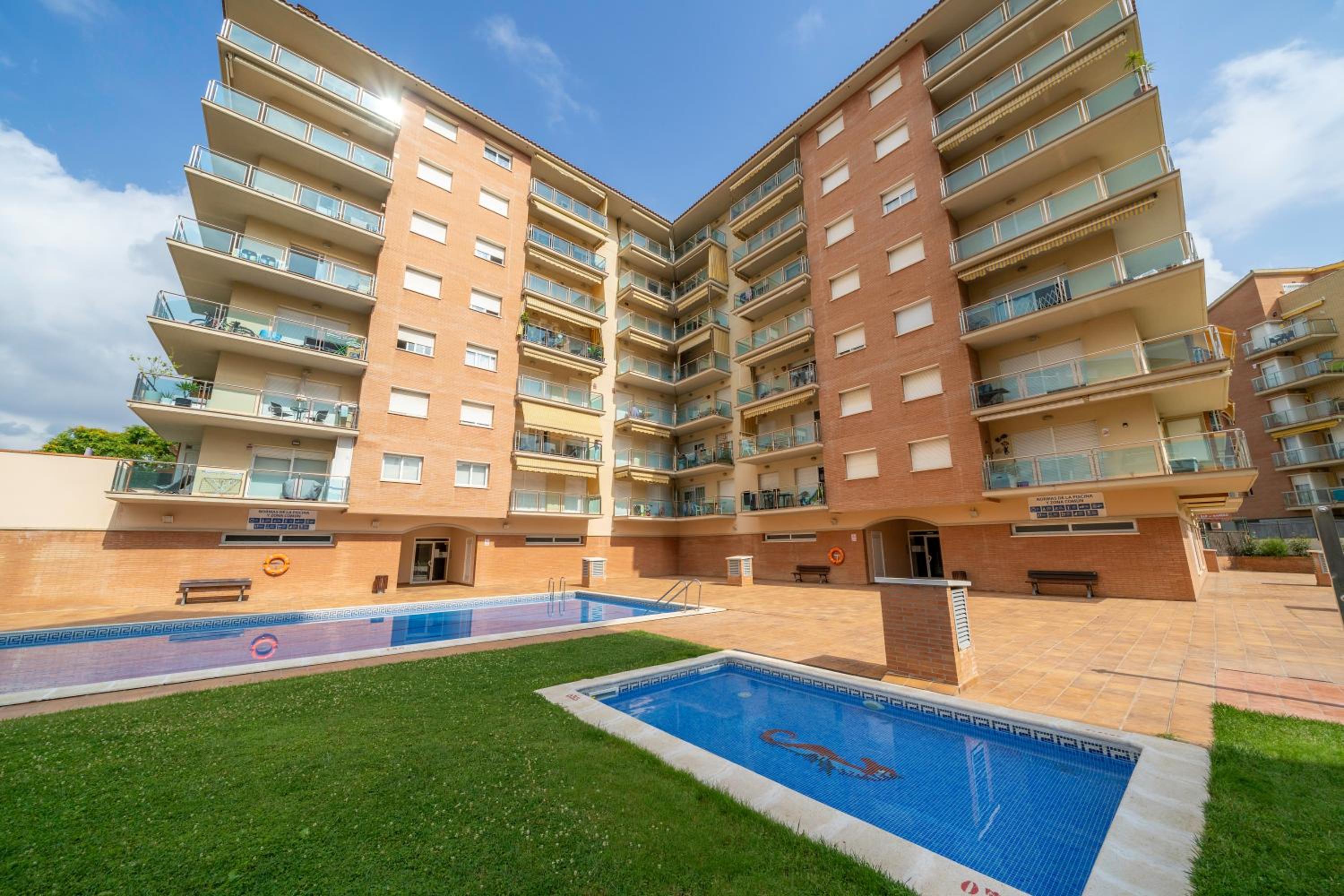 HomeHolidaysRentals Santa Susanna VIII