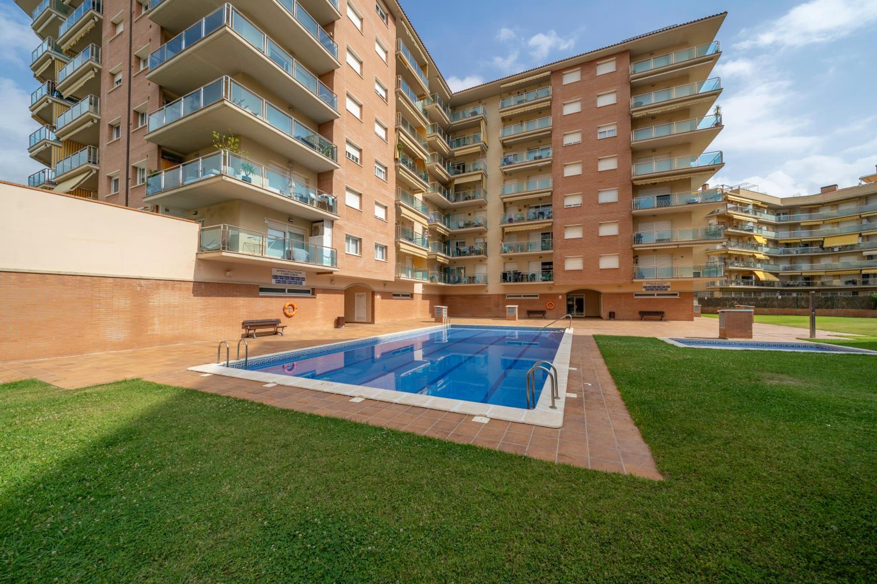 HomeHolidaysRentals Santa Susanna VIII
