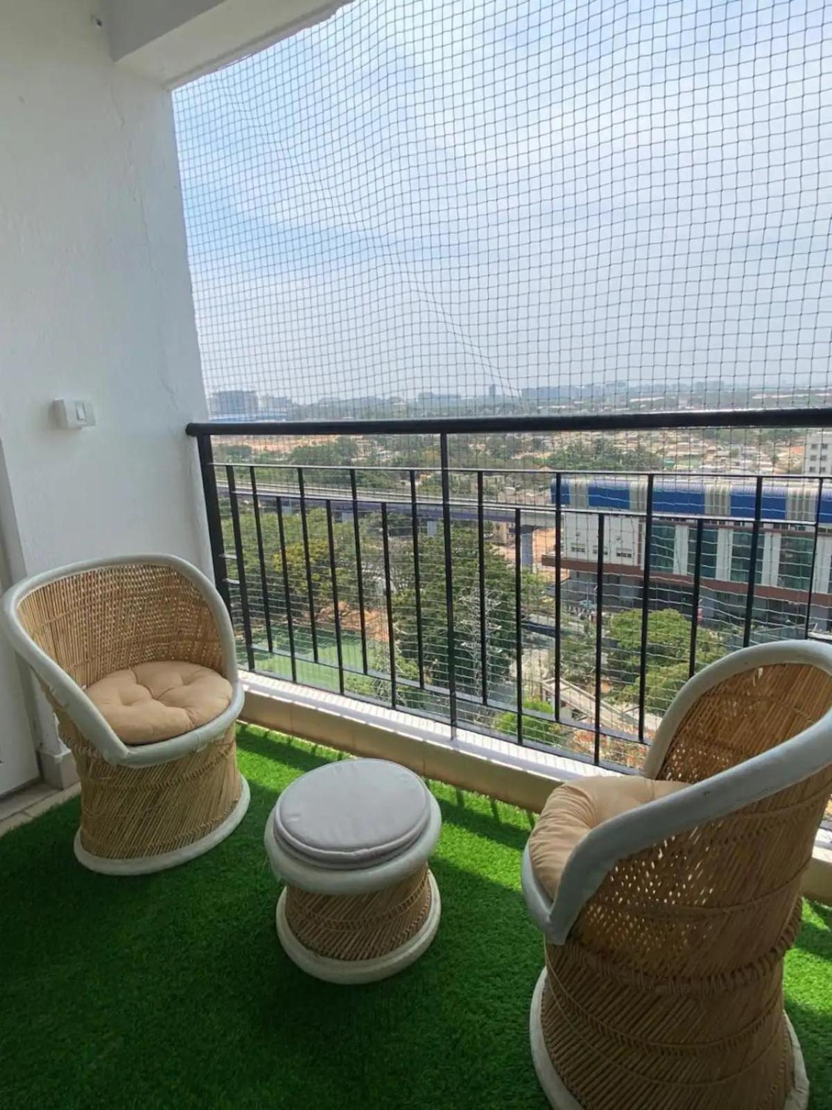 Deluxe 2BHK Opp Whitefield Metro