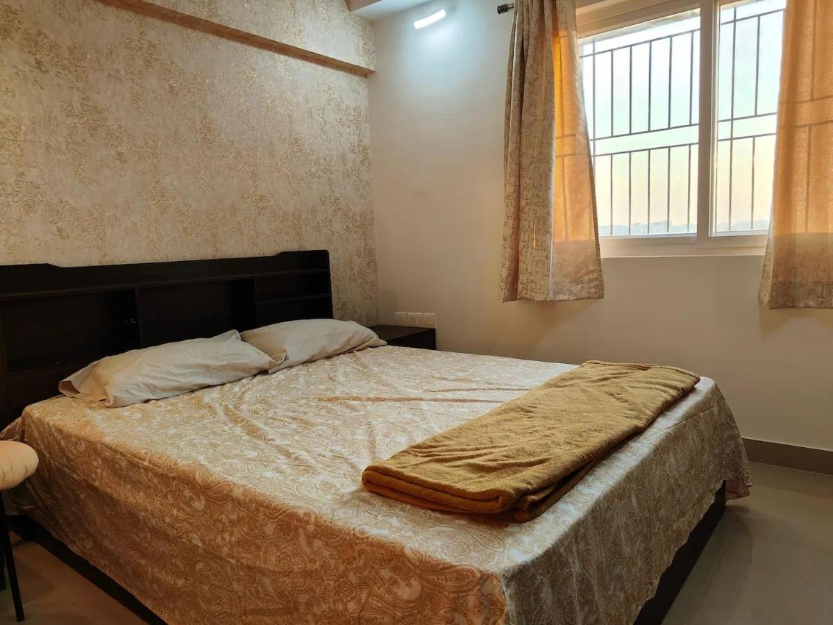 Deluxe 2BHK Opp Whitefield Metro