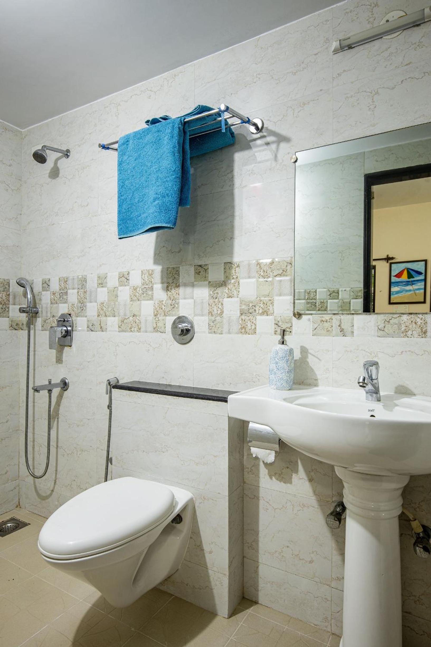 Mistral Holidays Near Trinity Beach & Benaulim Beach