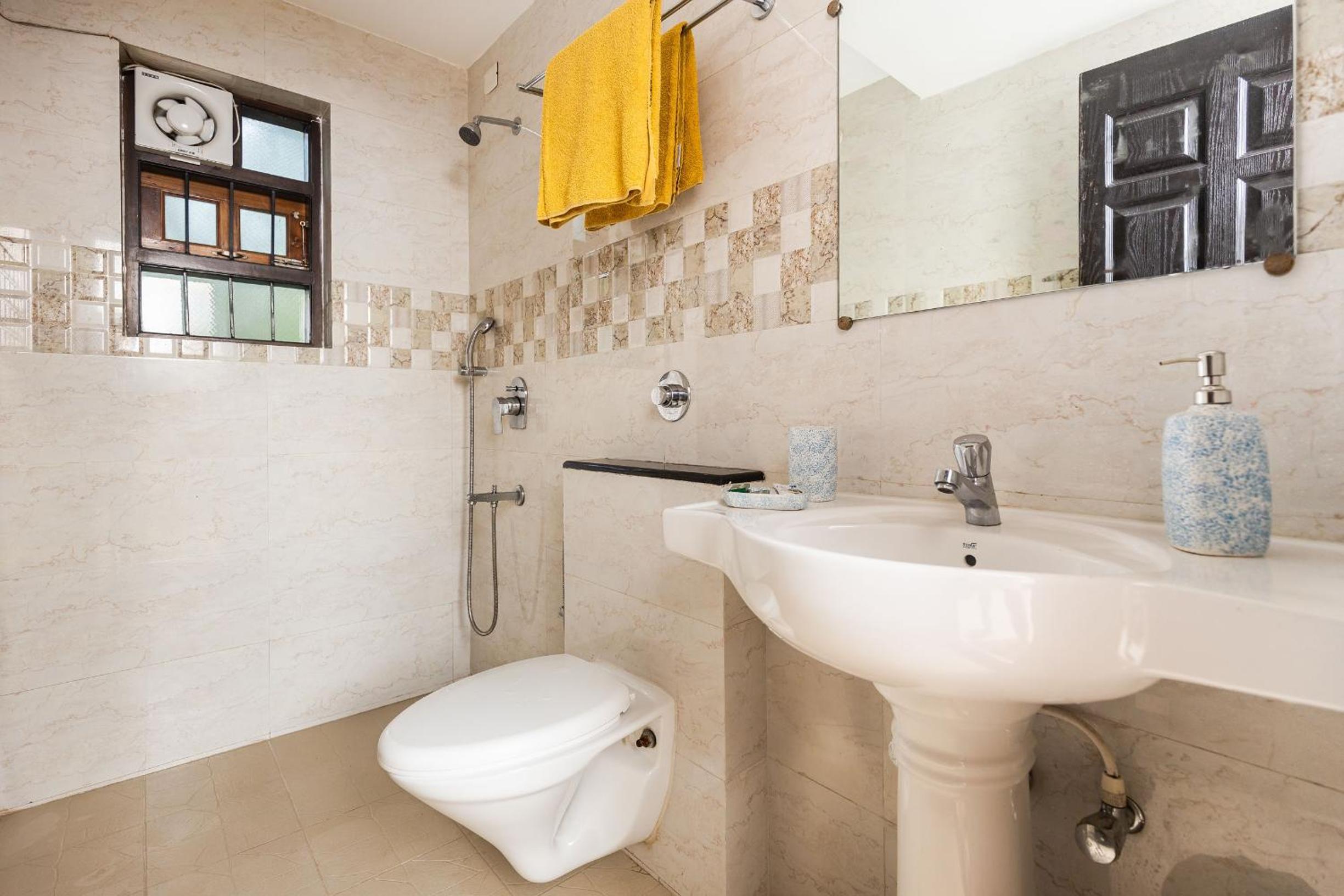 Mistral Holidays Near Trinity Beach & Benaulim Beach