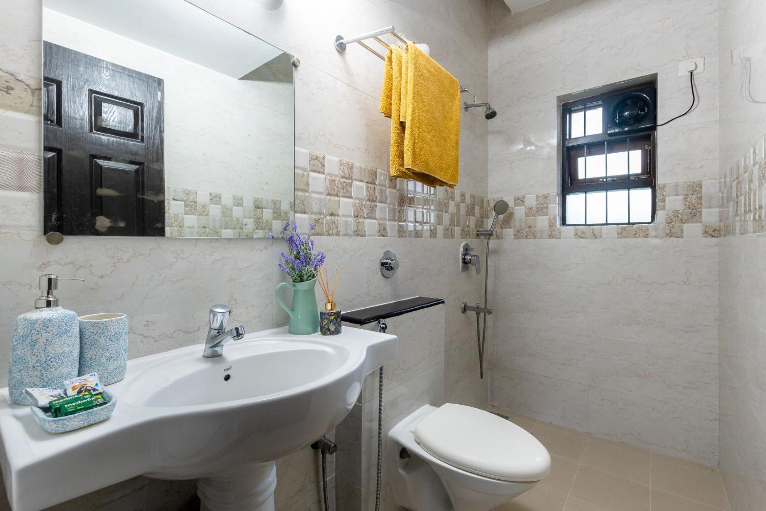 Mistral Holidays Near Trinity Beach & Benaulim Beach