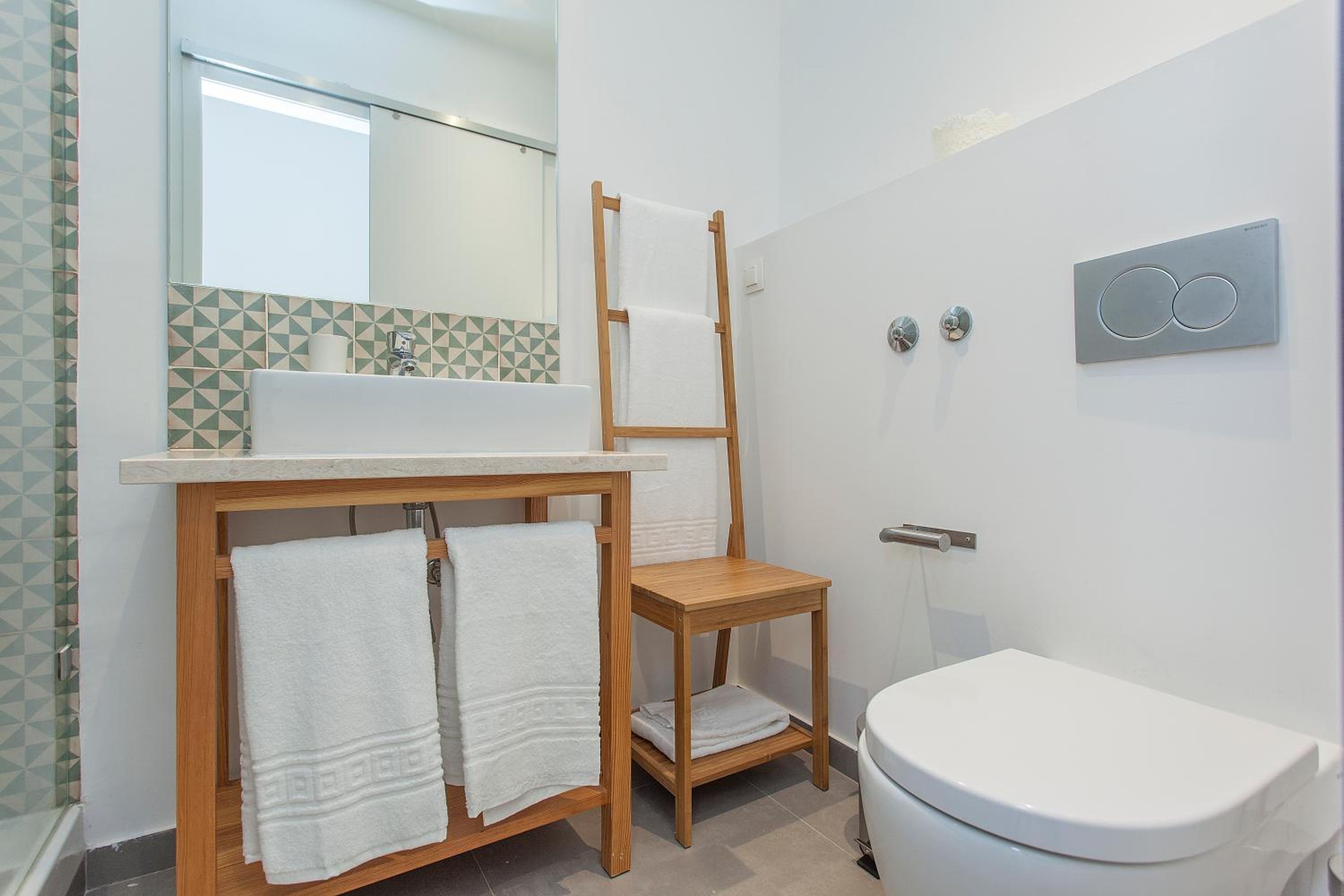 Lisbon Old Town Guest House