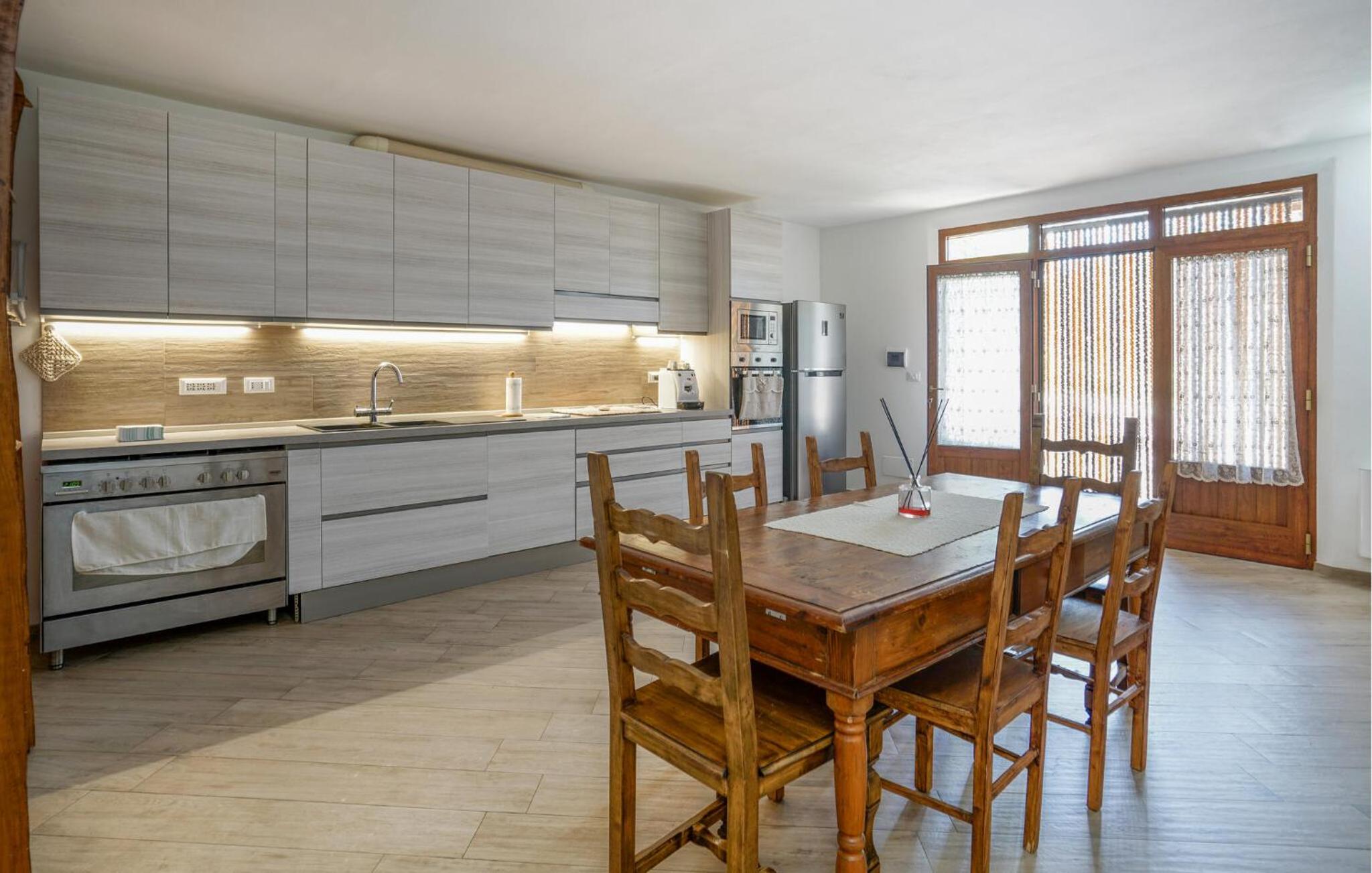 Cozy Home In Trequanda view 3