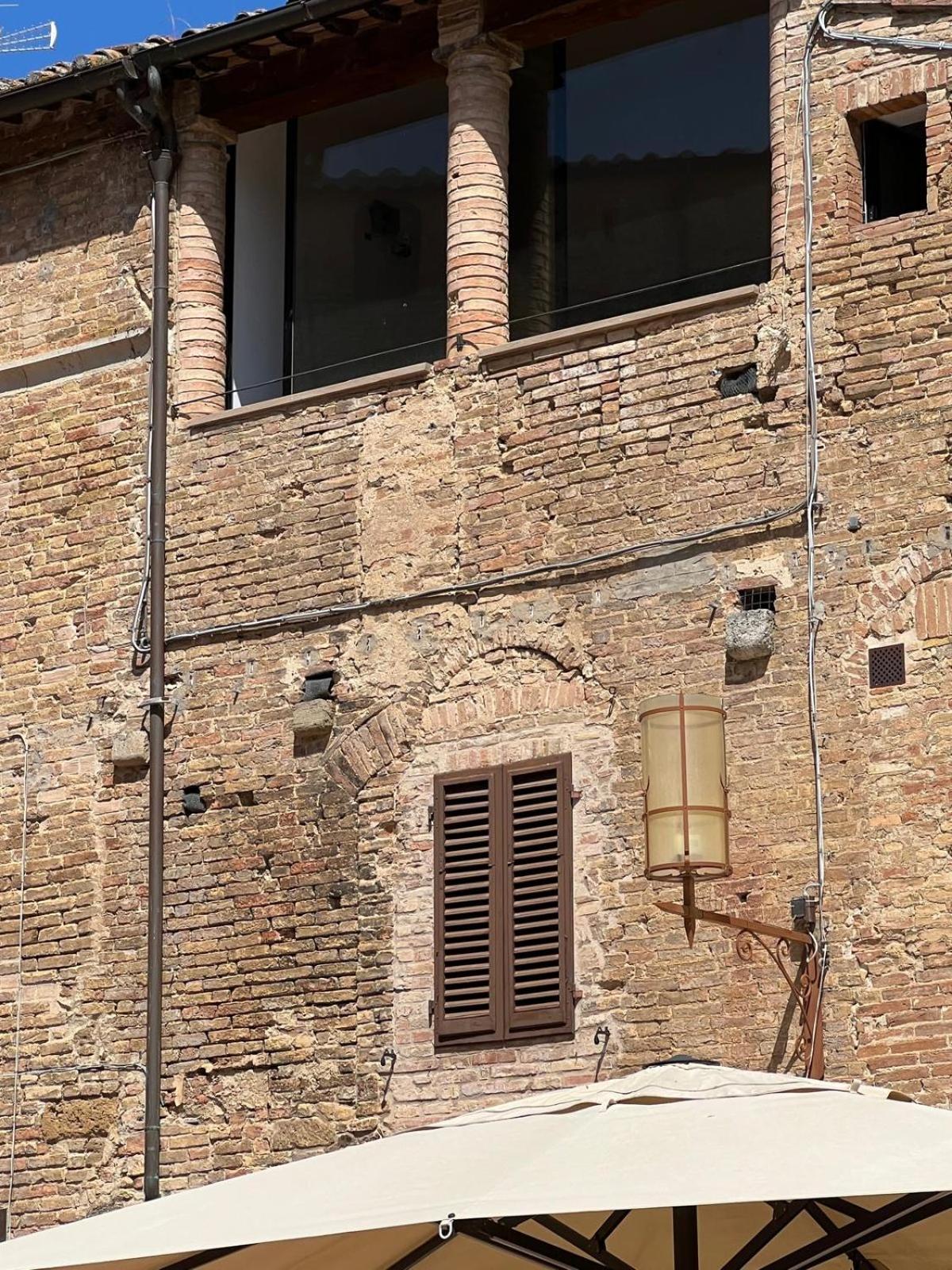 A La Casa Dei Potenti