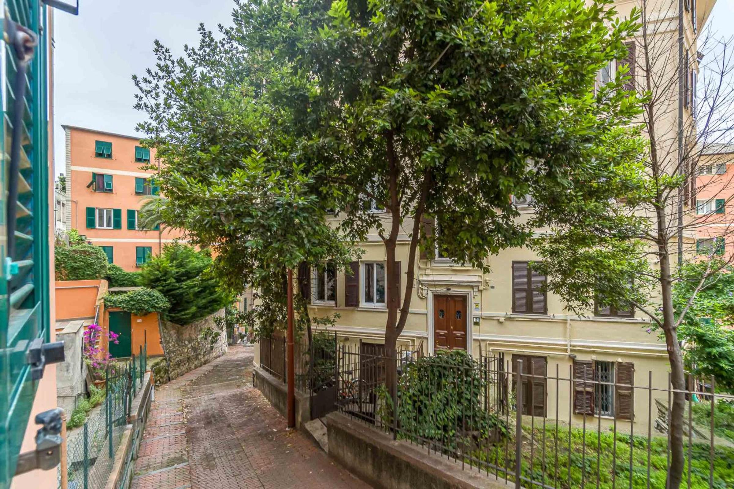 GuestHost - Genoa Getaway! MM Principe Roomy Flat