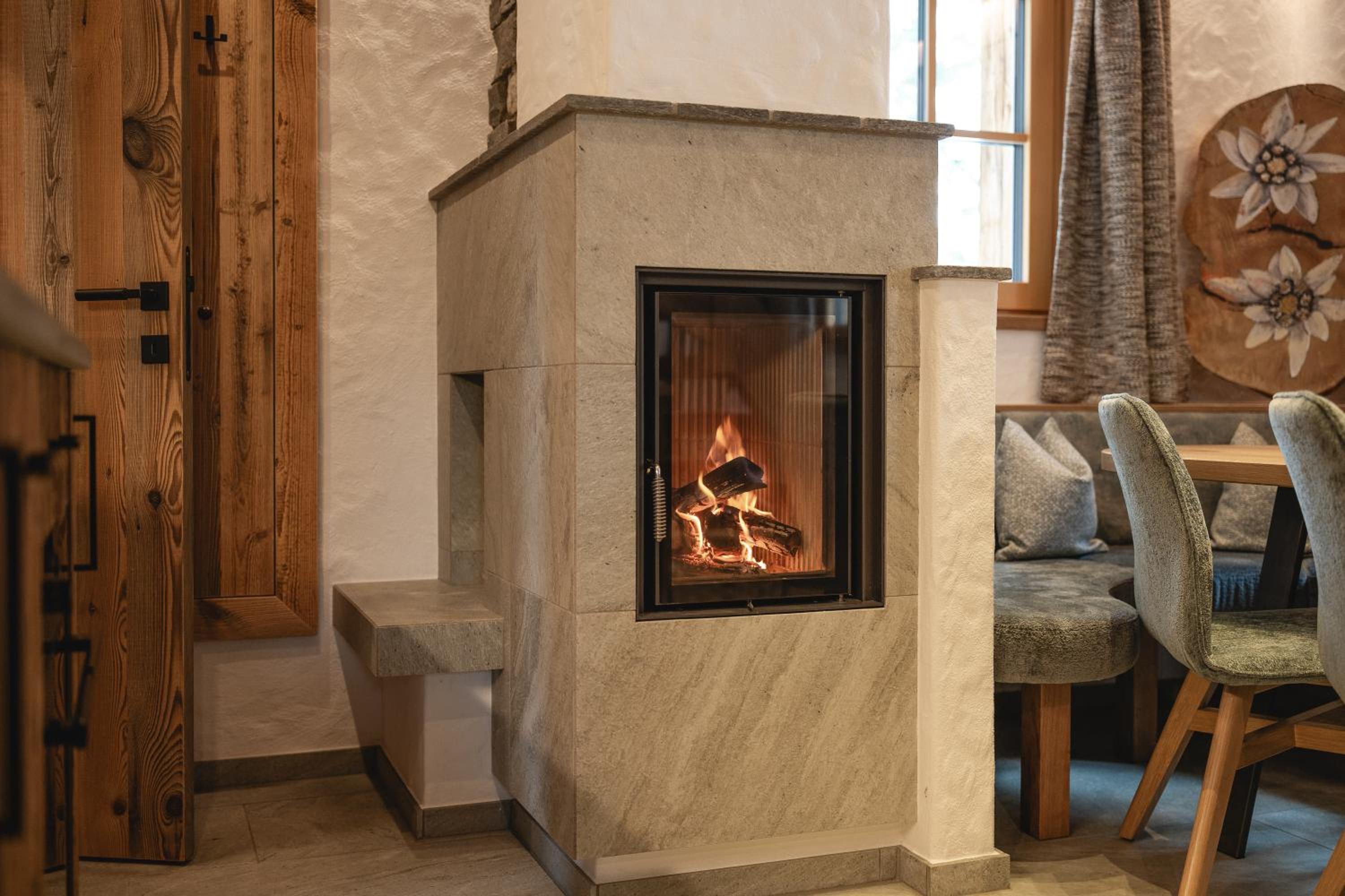 Alpine Chalet Stern