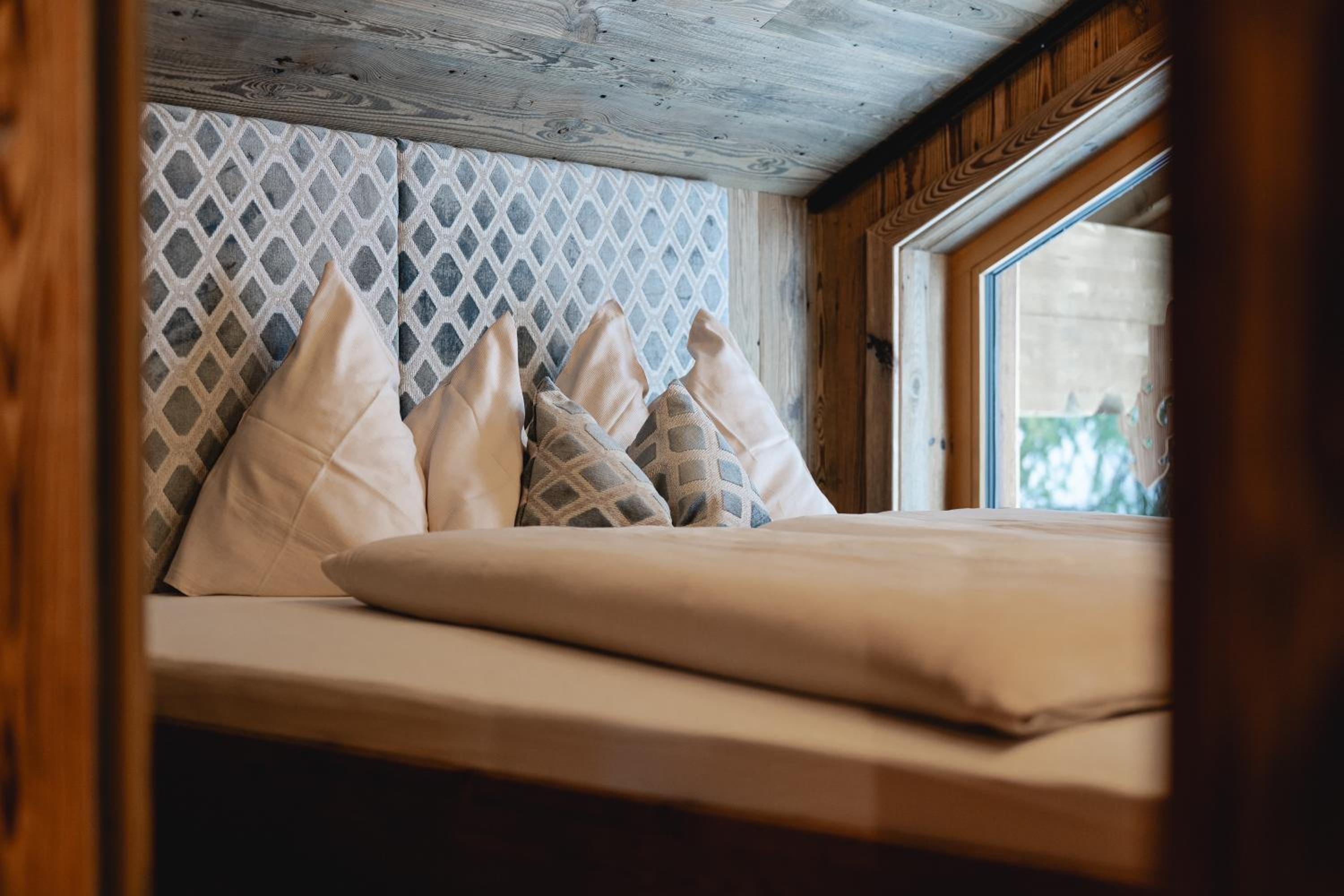 Alpine Chalet Stern