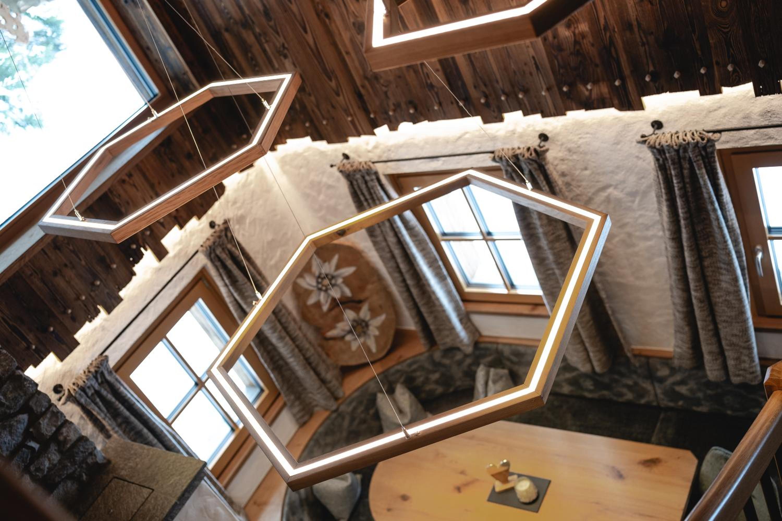 Alpine Chalet Stern