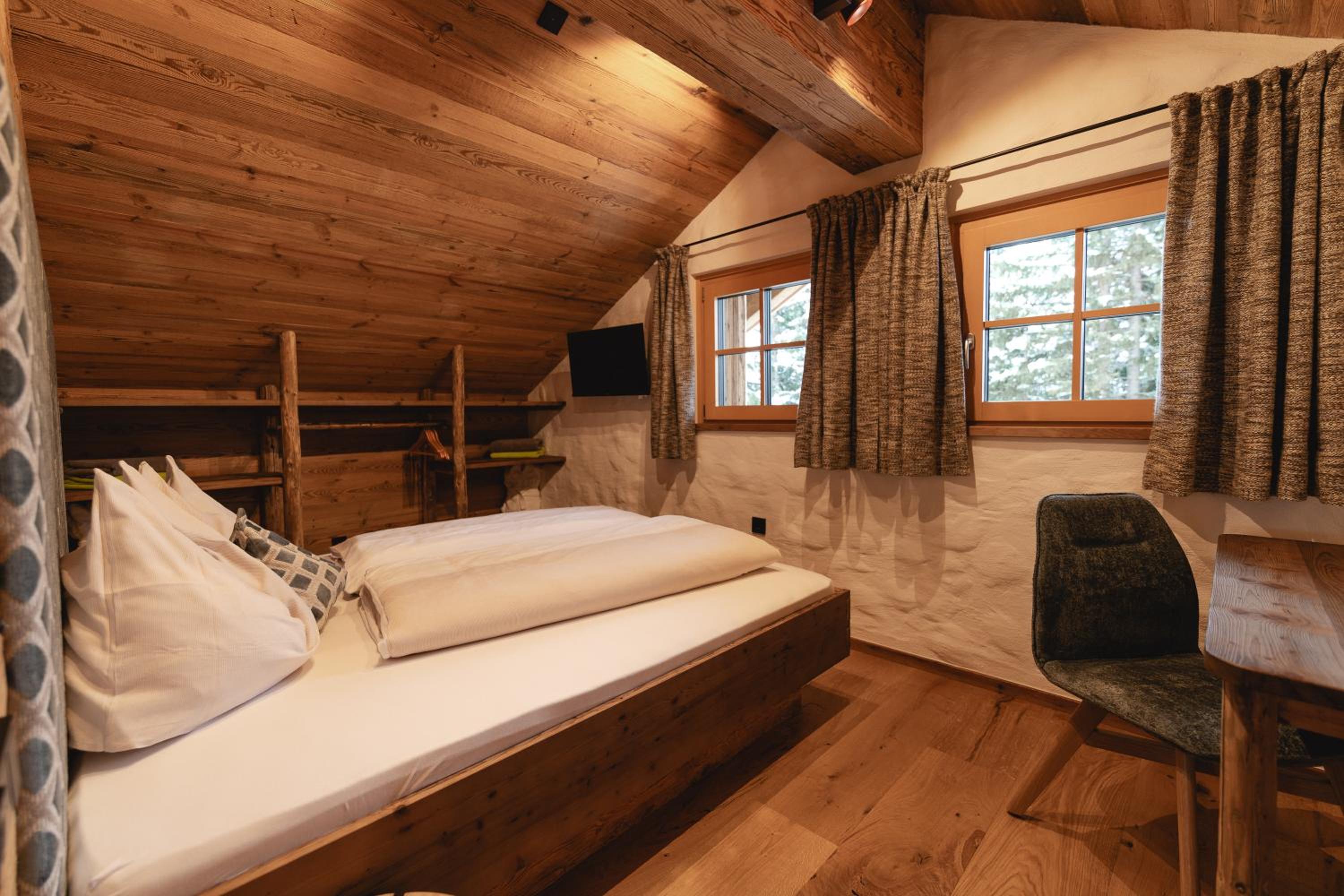 Alpine Chalet Stern