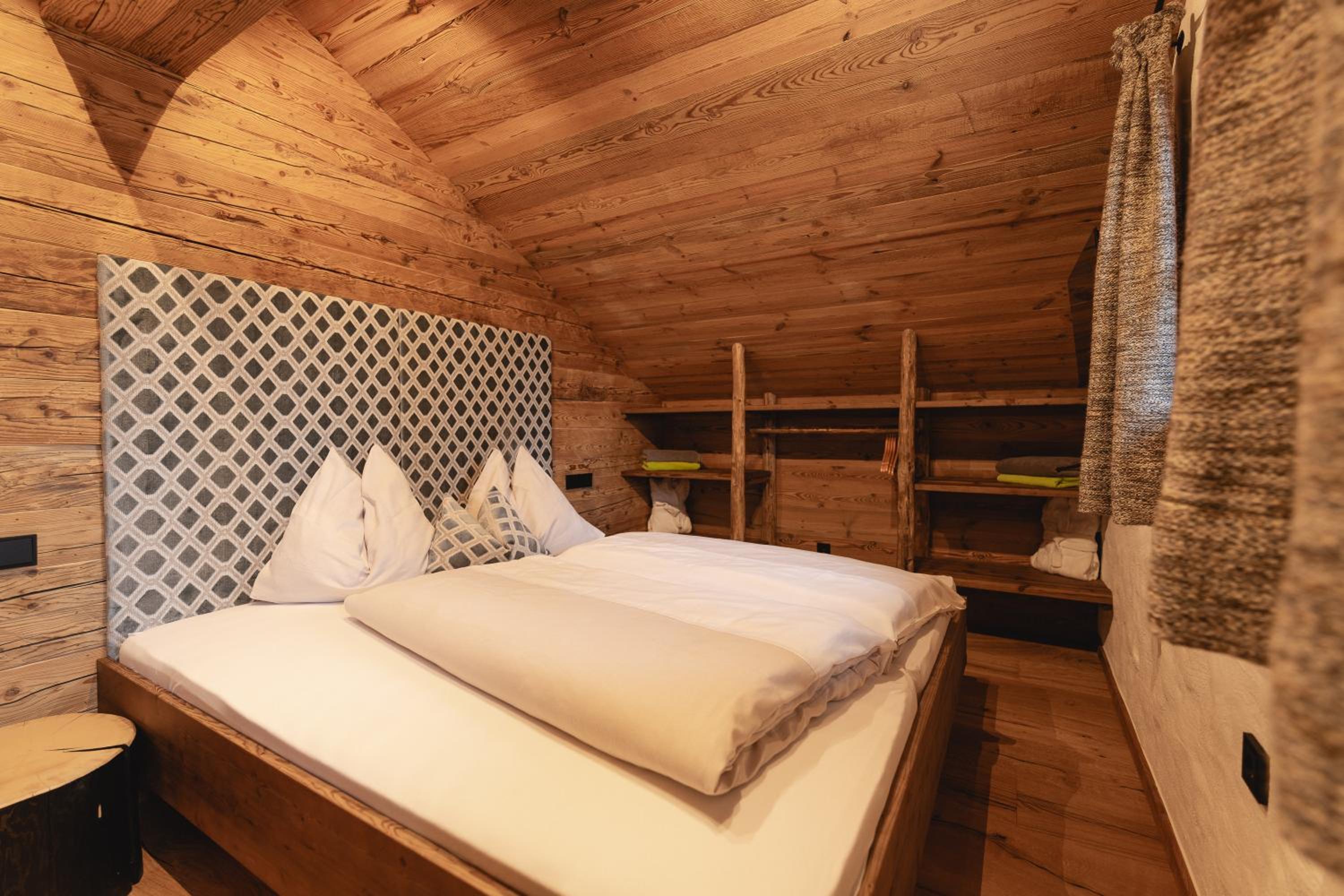 Alpine Chalet Stern