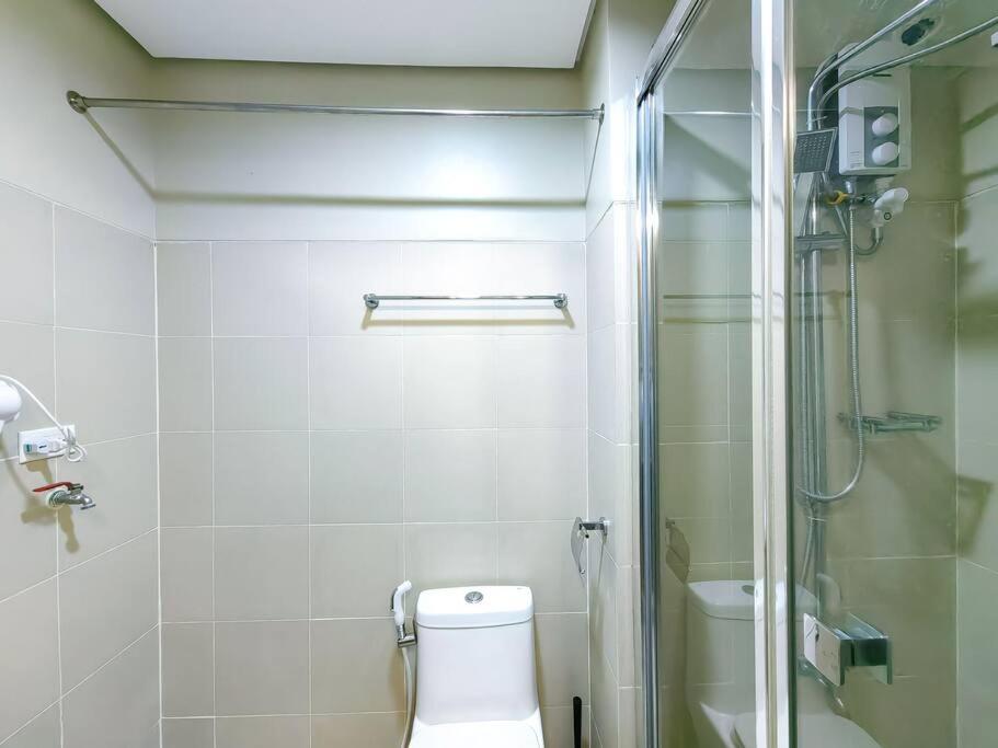 1BR Condotel with Balcony at FAME Residences #FM07 view 4
